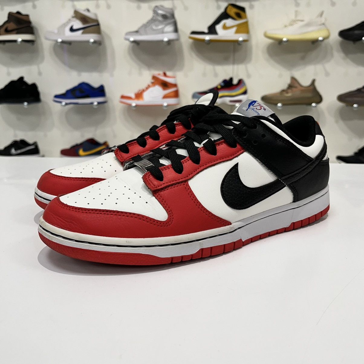 Nike Nike Dunk Low EMB NBA 75th Anniversary Chicago Size US 11.5 / EU 44-45 - 2 Thumbnail