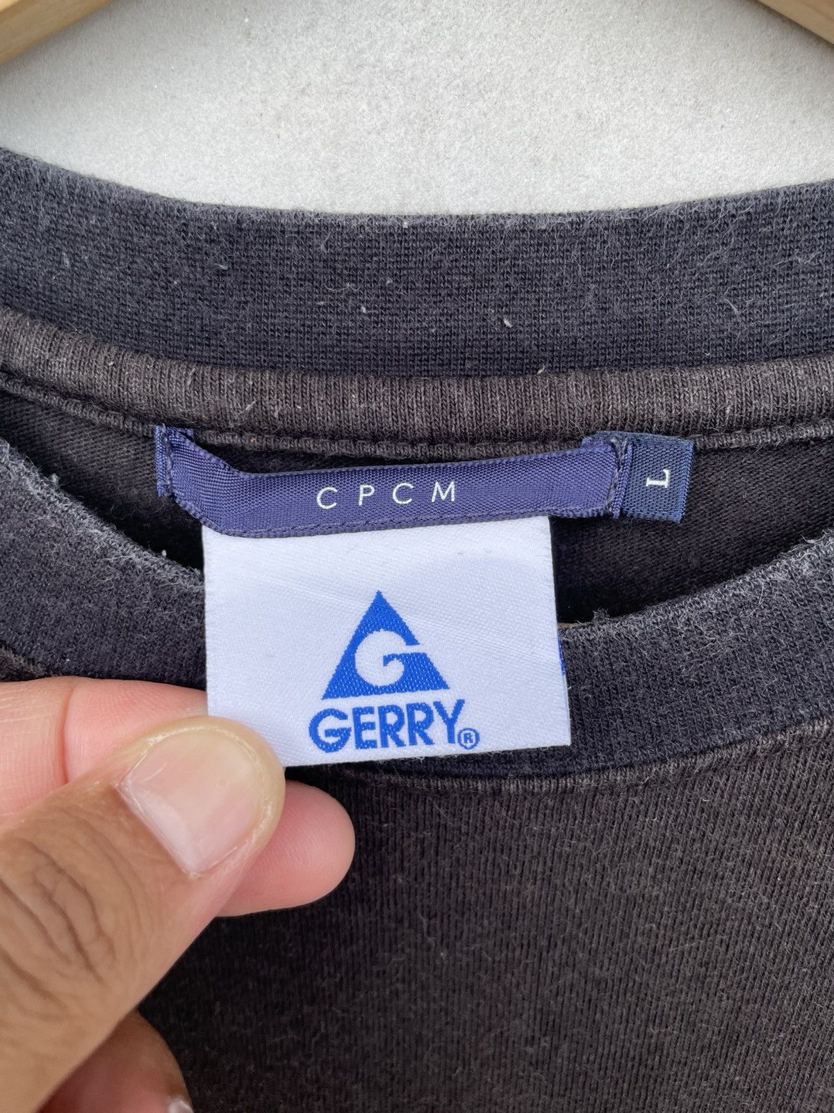 Japanese Brand 🔥Accept Binding Offer🔥 Sun Faded Gerry Size US L / EU 52-54 / 3 - 3 Thumbnail