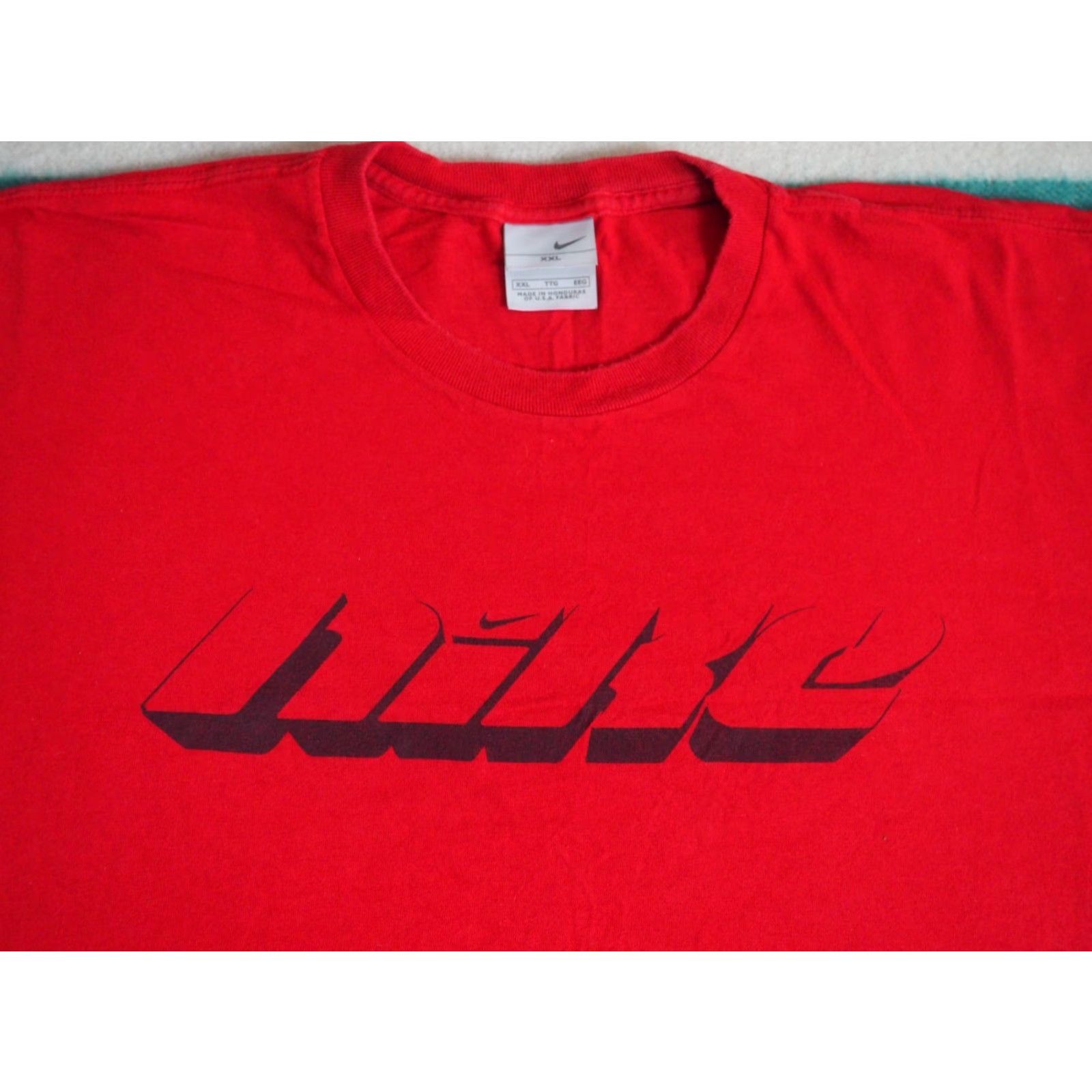 Nike VINTAGE Nike Gray Tee T-Shirt 2XL Mens Grafﬁc Red Spellout Swoosh Logo 2000s Y2k Shirt Size US XXL / EU 58 / 5 - 2 Thumbnail