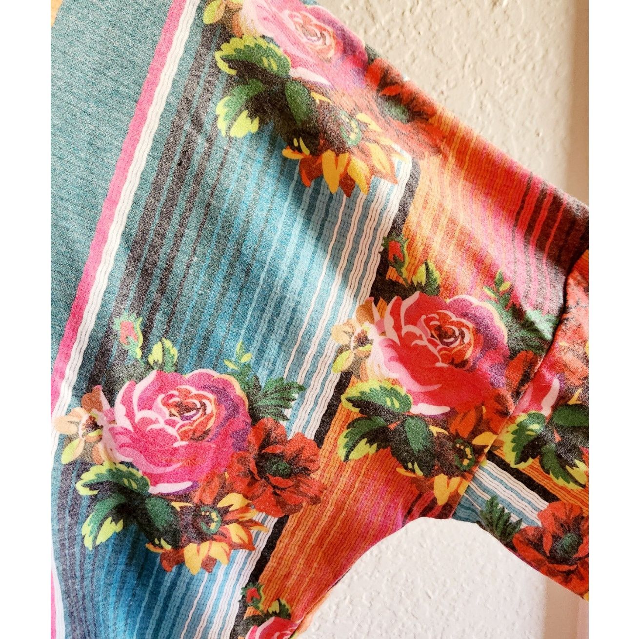 Other Crazy Train Multi Color Floral Hooded Top Large Pockets NWTS Size L / US 10 / IT 46 - 3 Thumbnail