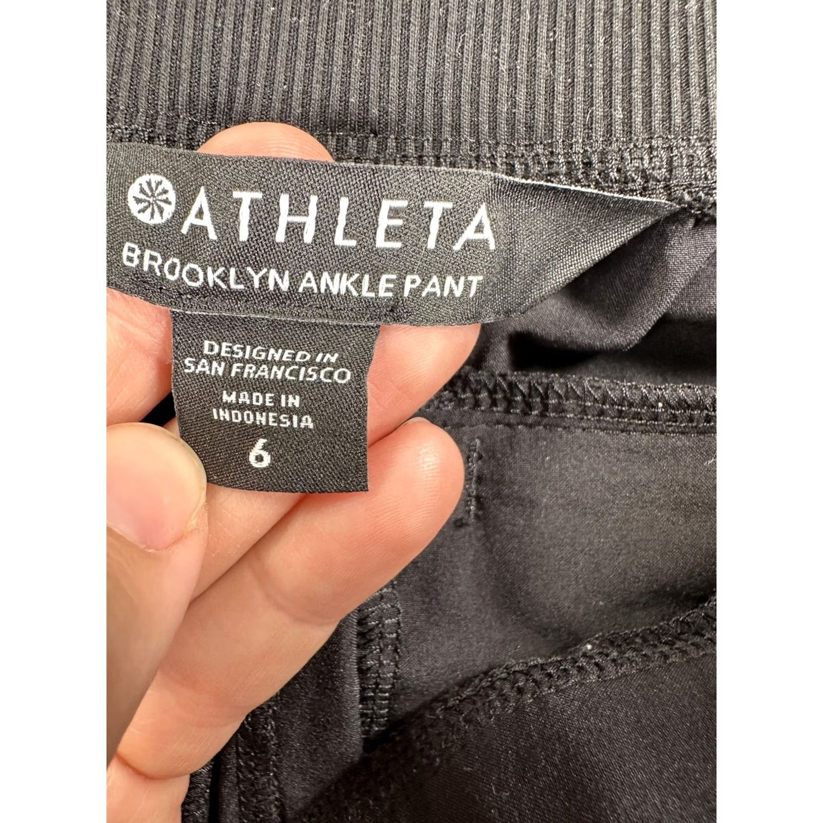 Athleta Athleta Women's Brooklyn Ankle Pants 6 Black Pull On Slim Tapered Pockets Gym Casual Activewear Size 28" / US 6 / IT 42 - 2 Thumbnail