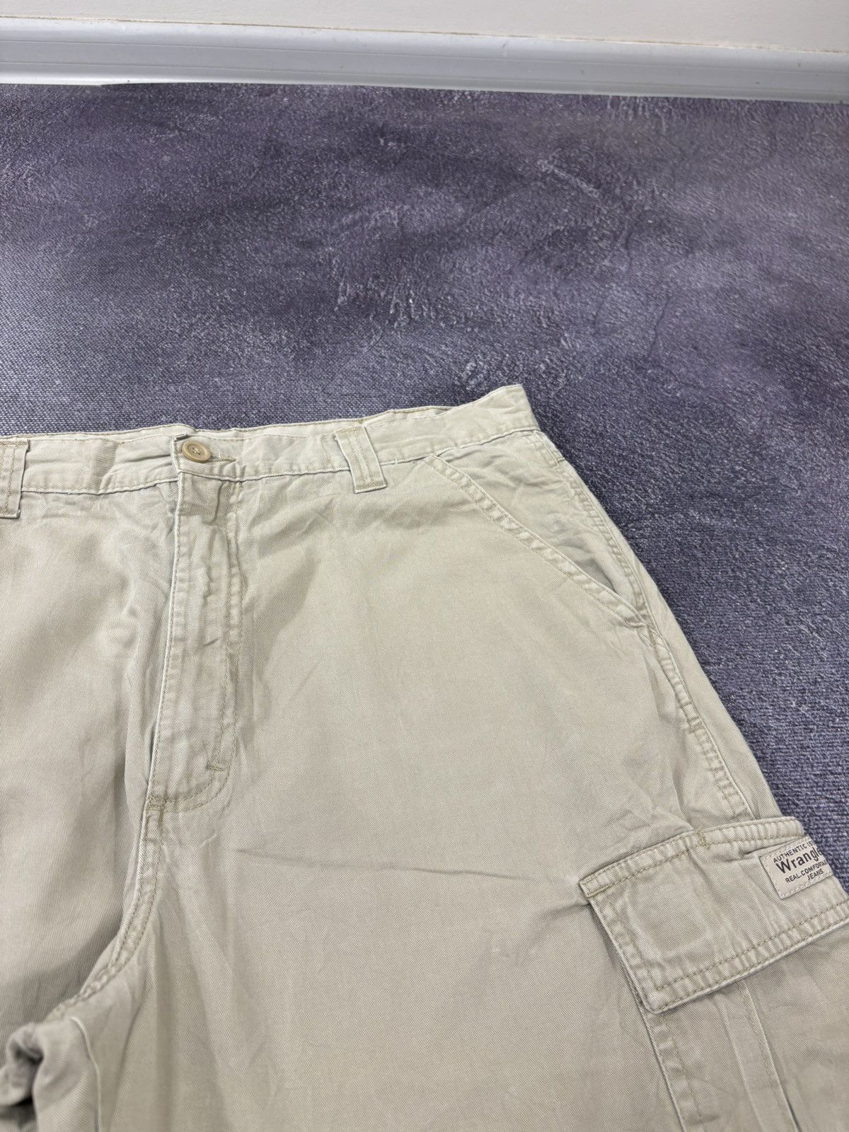 Vintage Vintage Wrangler Y2K Utility Military Hype Cargo Shorts Size US 36 / EU 52 - 7 Thumbnail