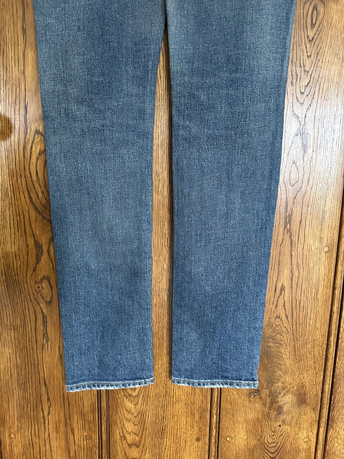 Saint Laurent Paris FW19 Saint Laurent distressed ripped jeans BNWT 30 D02 Size US 30 / EU 46 - 16 Thumbnail