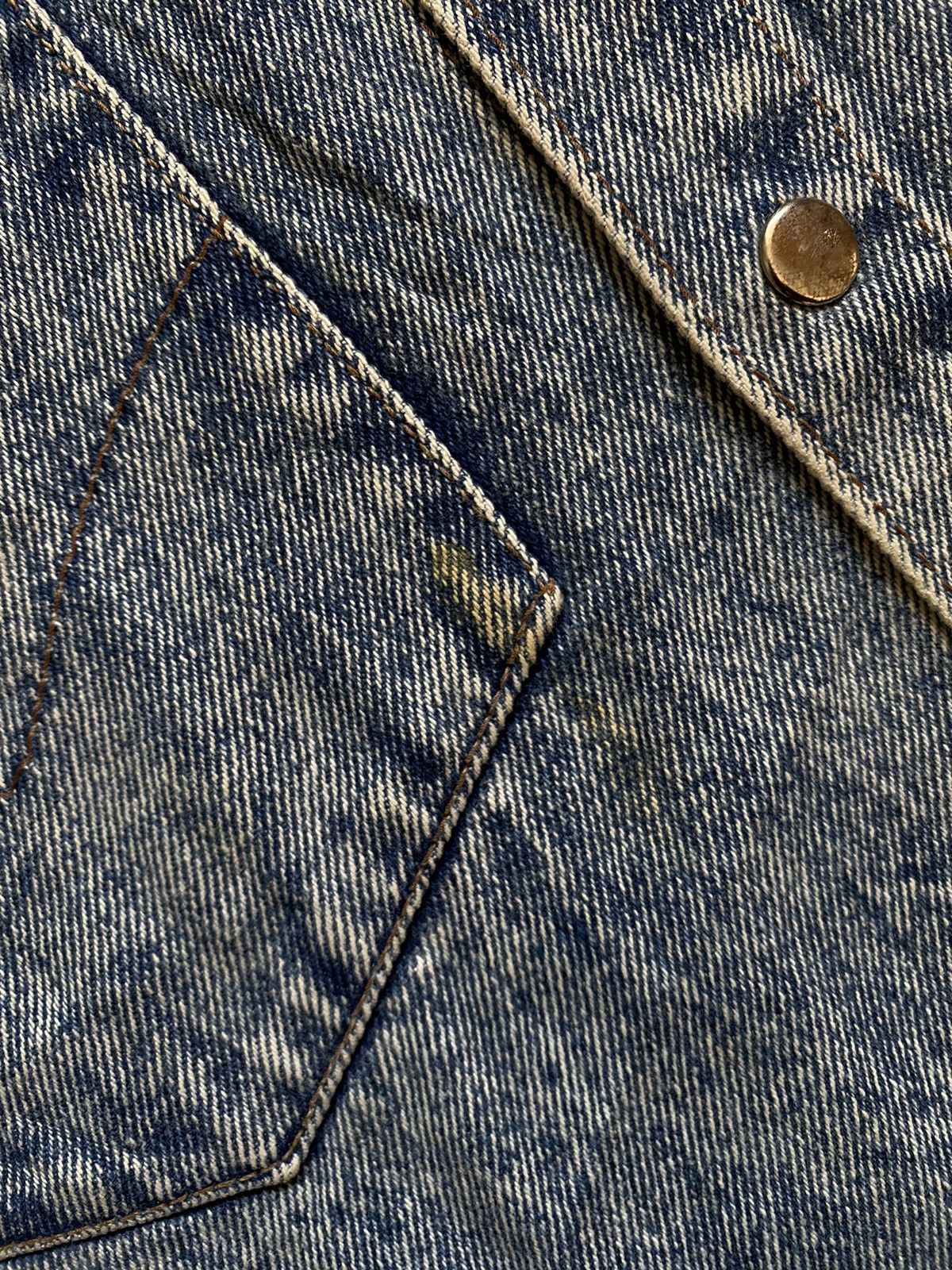 Levi's × Levi's Vintage Clothing × Vintage VINTAGE ACID WASH LEVIS DENIM CHAMRAY Size US M / EU 48-50 / 2 - 4 Thumbnail