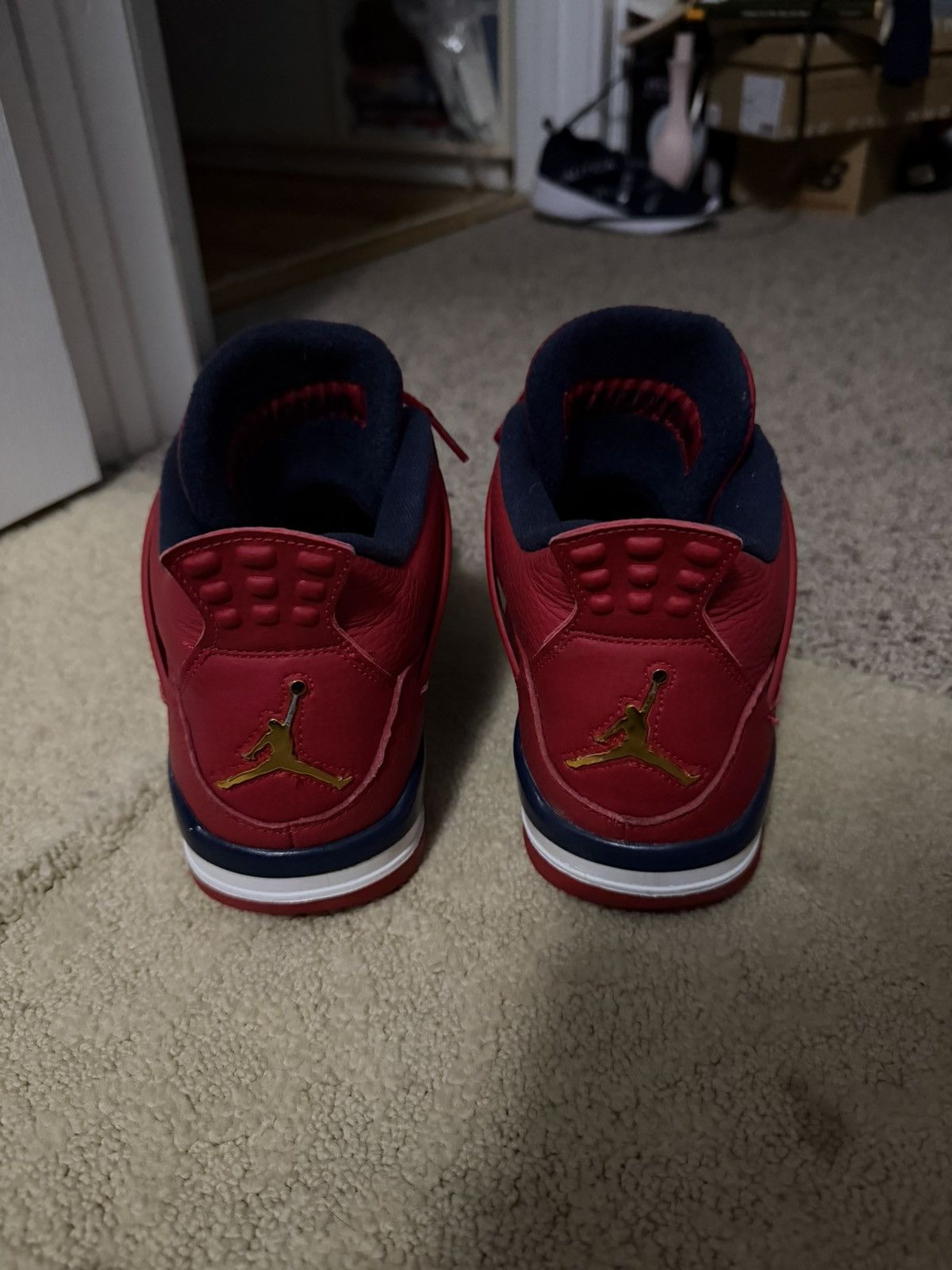 Nike Jordan 4 Retro FIBA Size US 10.5 / EU 43-44 - 2 Thumbnail