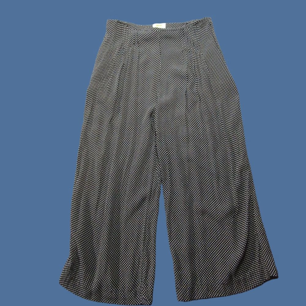 Anthropologie Anthropologie Maeve Pants Womens 10 Black Polka Dot High Rise Cropped Wide Leg Pants Womens 10 Black Polka Dot High Rise Cropped Wide Leg Size 32" / US 10 / IT 46 - 1 Thumbnail