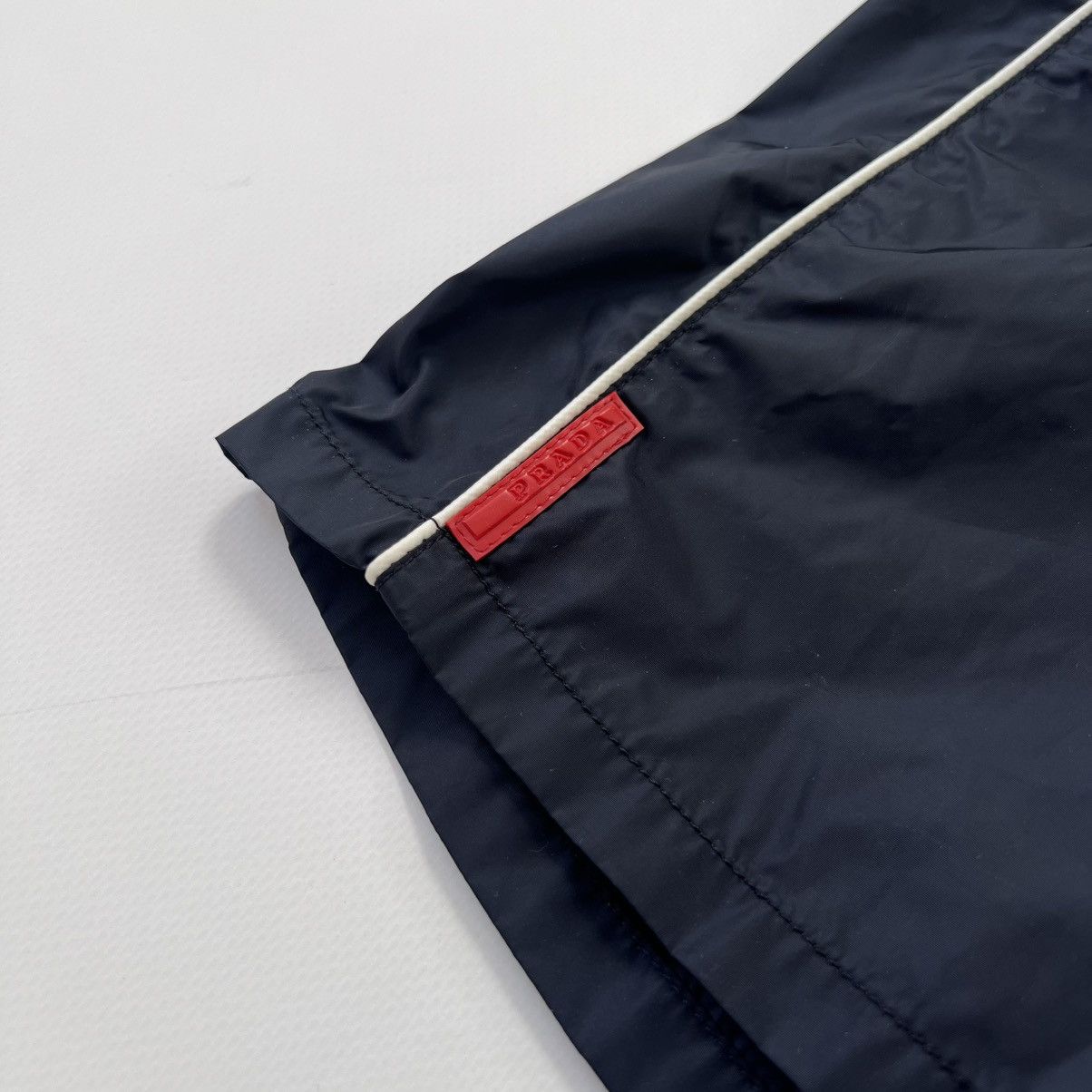 Prada Prada Ted Tab Nylon swim shorts it 52 Size US 36 / EU 52 - 2 Thumbnail