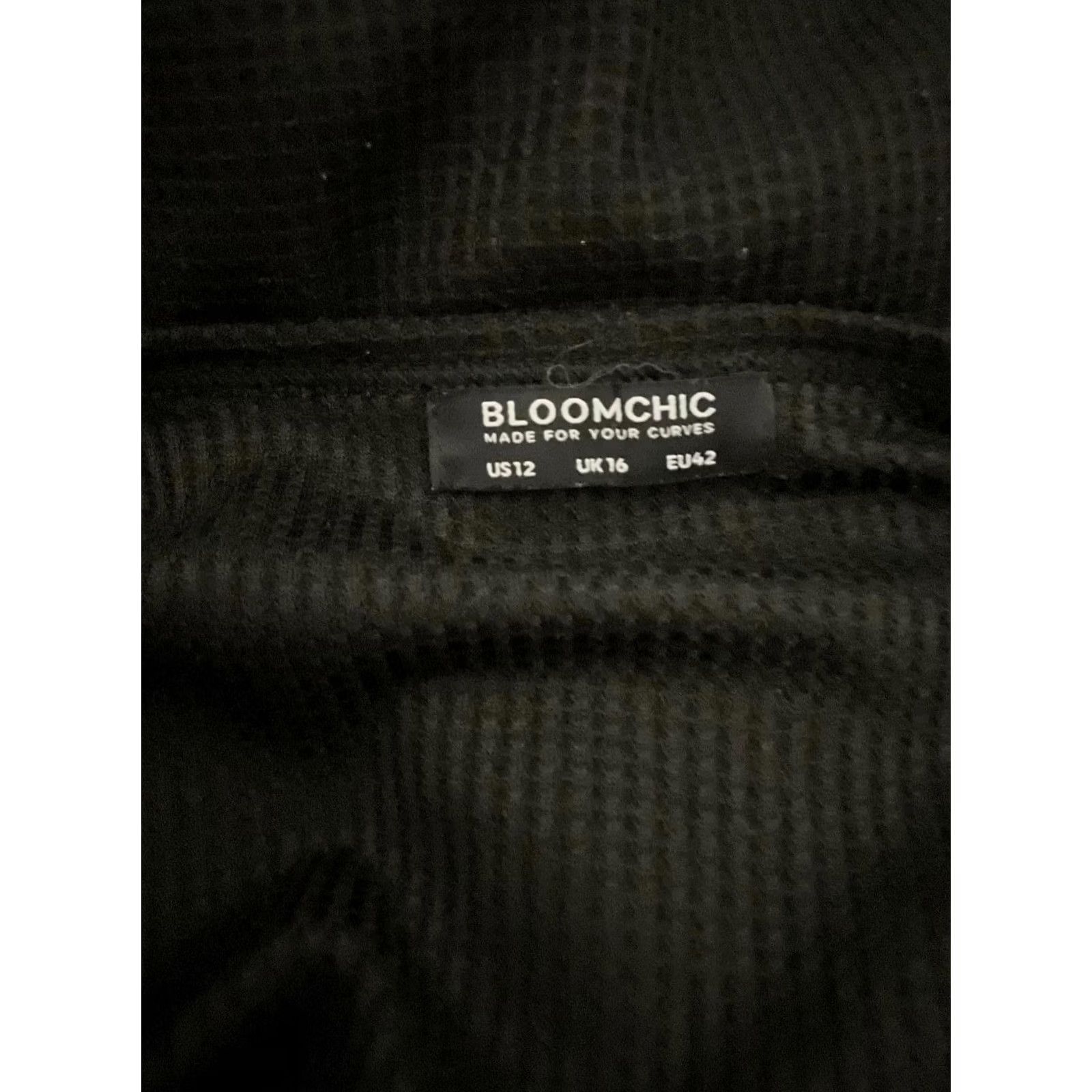 Vintage BloomChic Knit Top Black Button-Up Lace Sleeve Detail V-Neck Long Sleeve 12 Womens Size XL / US 12-14 / IT 48-50 - 2 Thumbnail