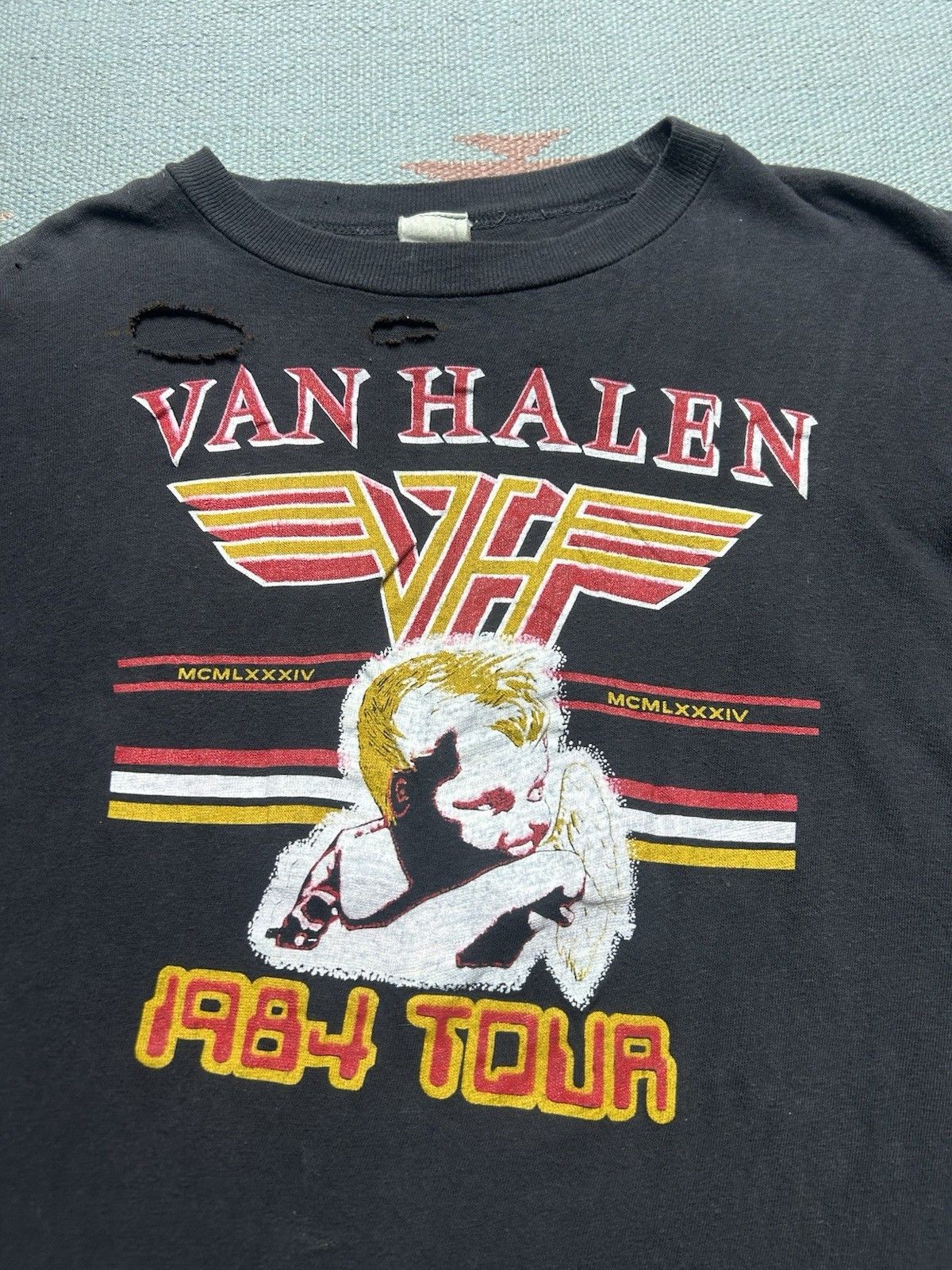 Vintage Vtg 80s graphic t shirt Van Halen 1984 tour concert band M Size US M / EU 48-50 / 2 - 2 Thumbnail