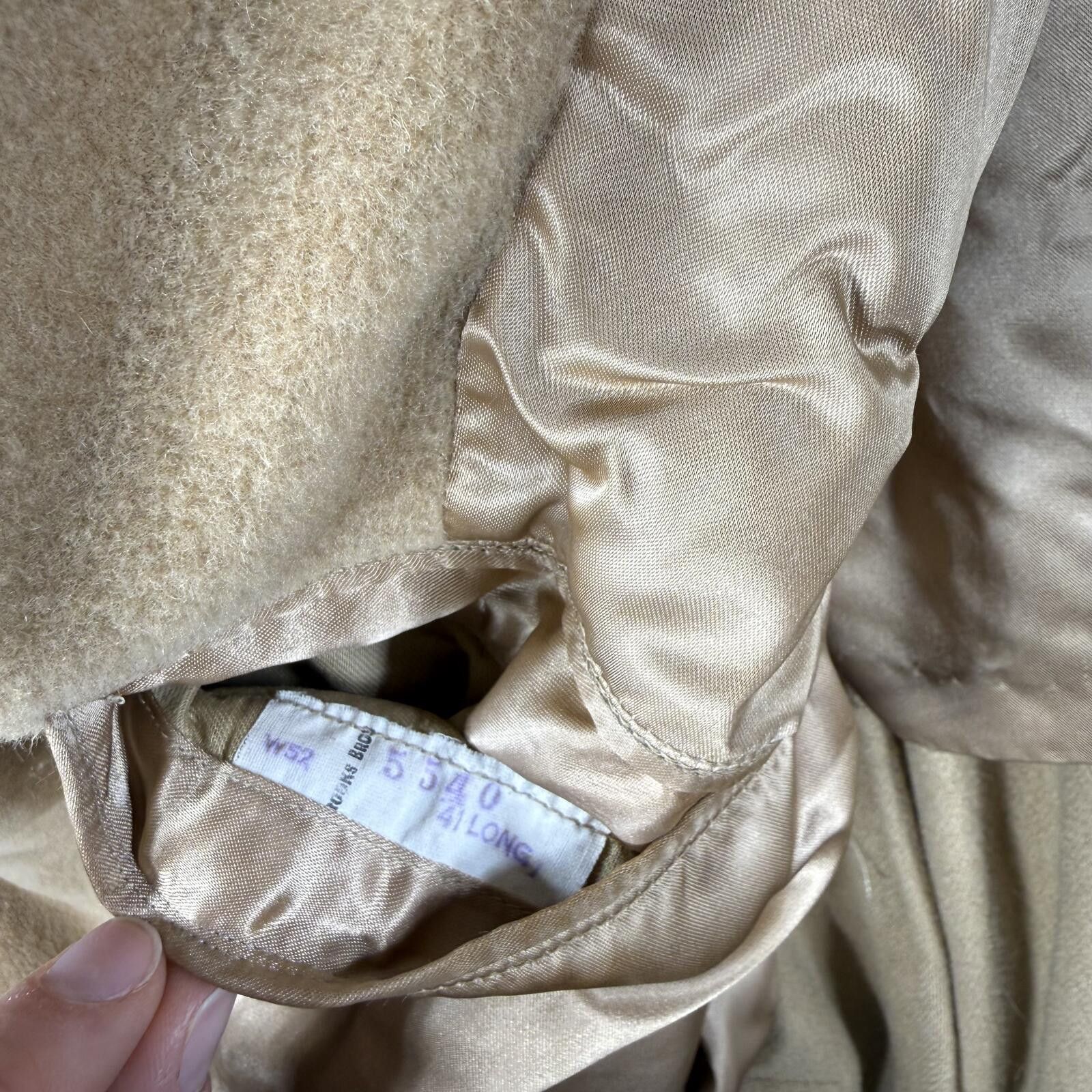 Brooks Brothers Brooks Brothers Overcoat Men's 41 L Camel Brown 346 VTG Size US L / EU 52-54 / 3 - 8 Thumbnail