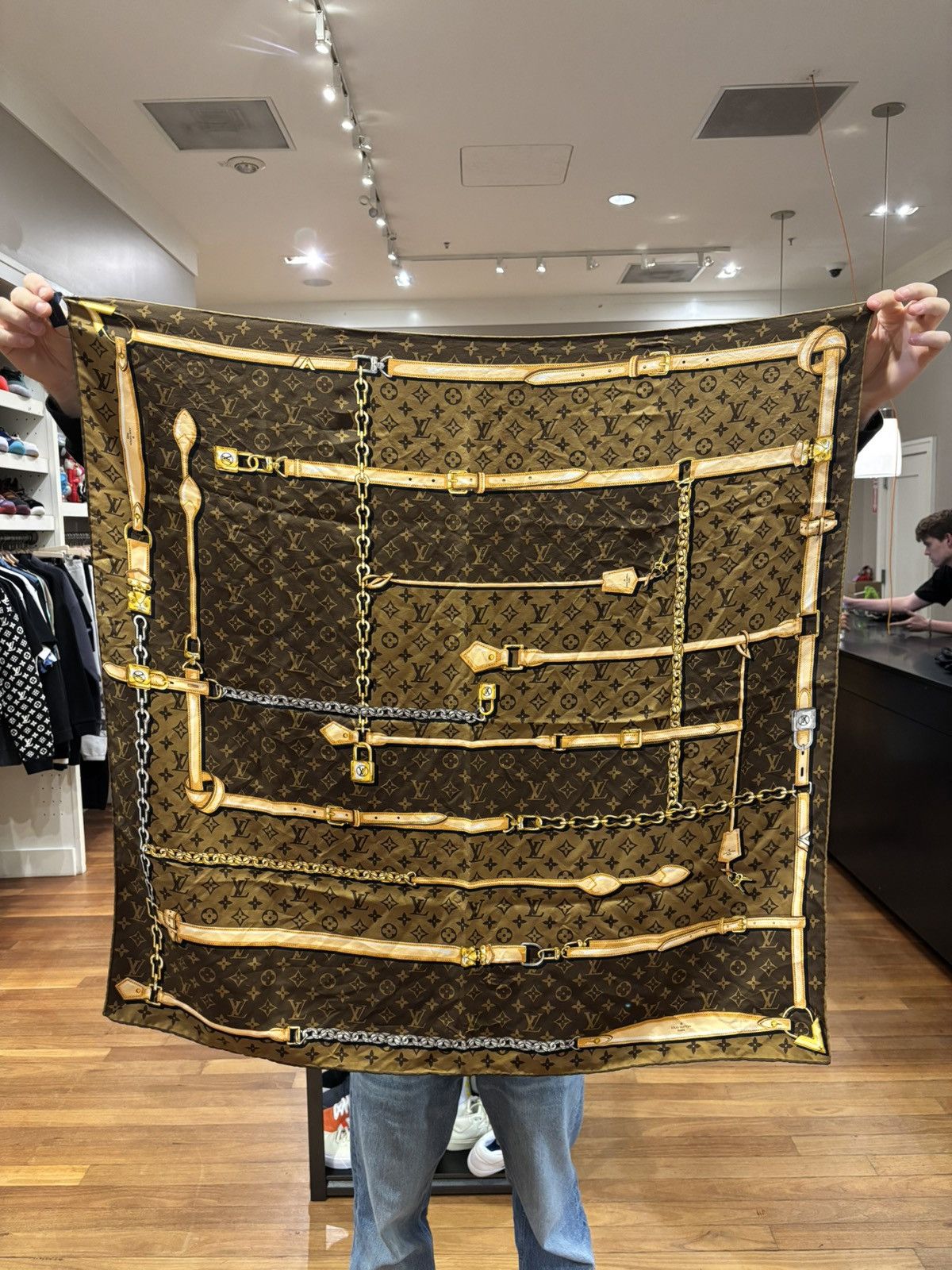 Louis Vuitton Louis Vuitton Confidential Square Silk Scarf Size ONE SIZE - 1 Thumbnail