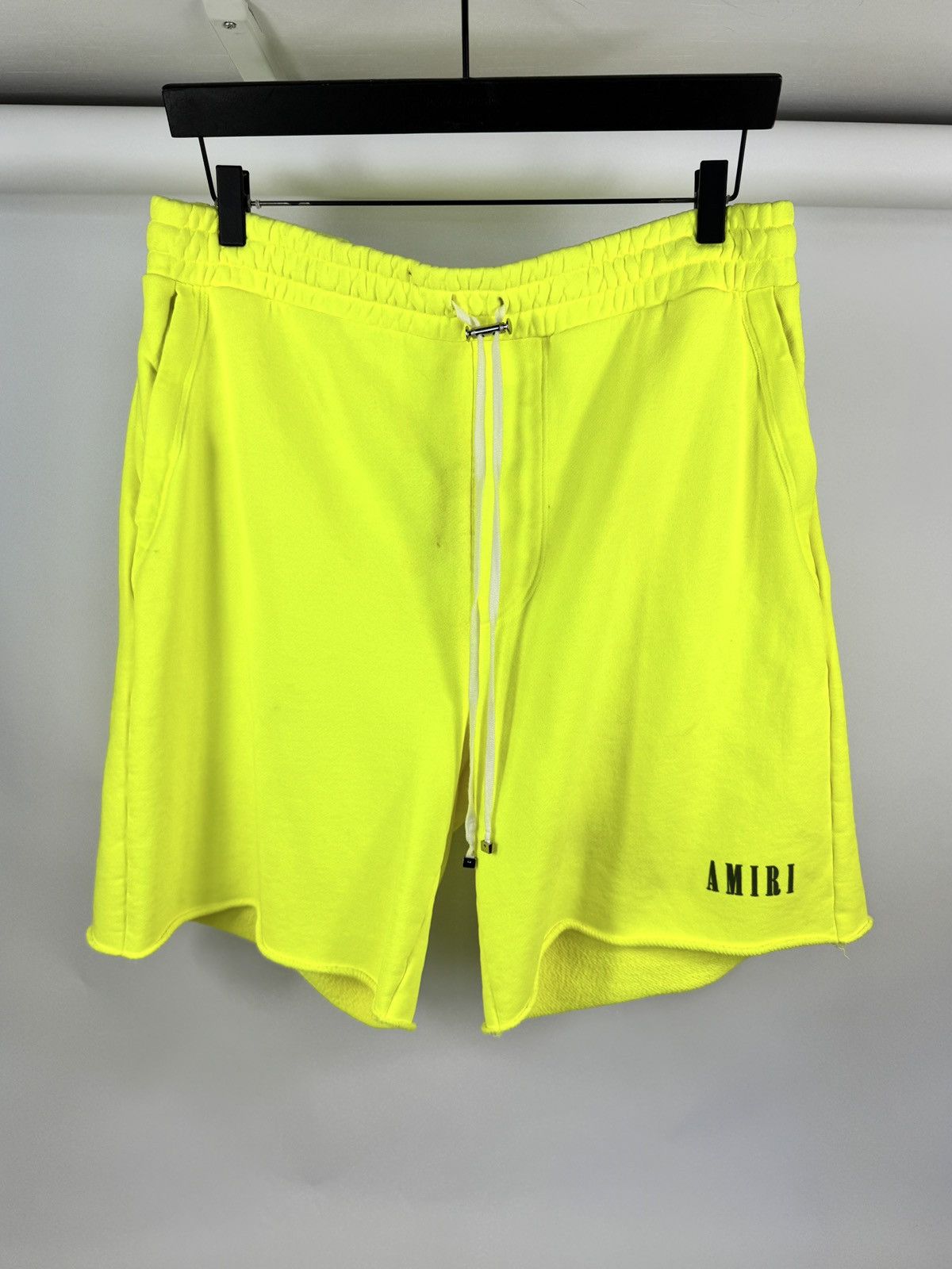 Amiri NEON YELLOW LOGO PRINT SHORTS Size US 38 / EU 54 - 1 Thumbnail