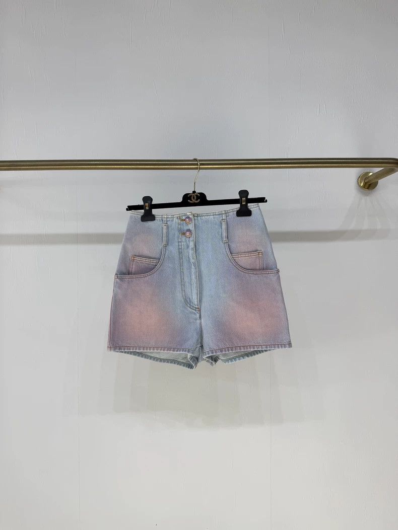 Chanel Chanel 24C Gradient Denim Shorts - dmc Size US 34 / EU 50 - 1 Thumbnail