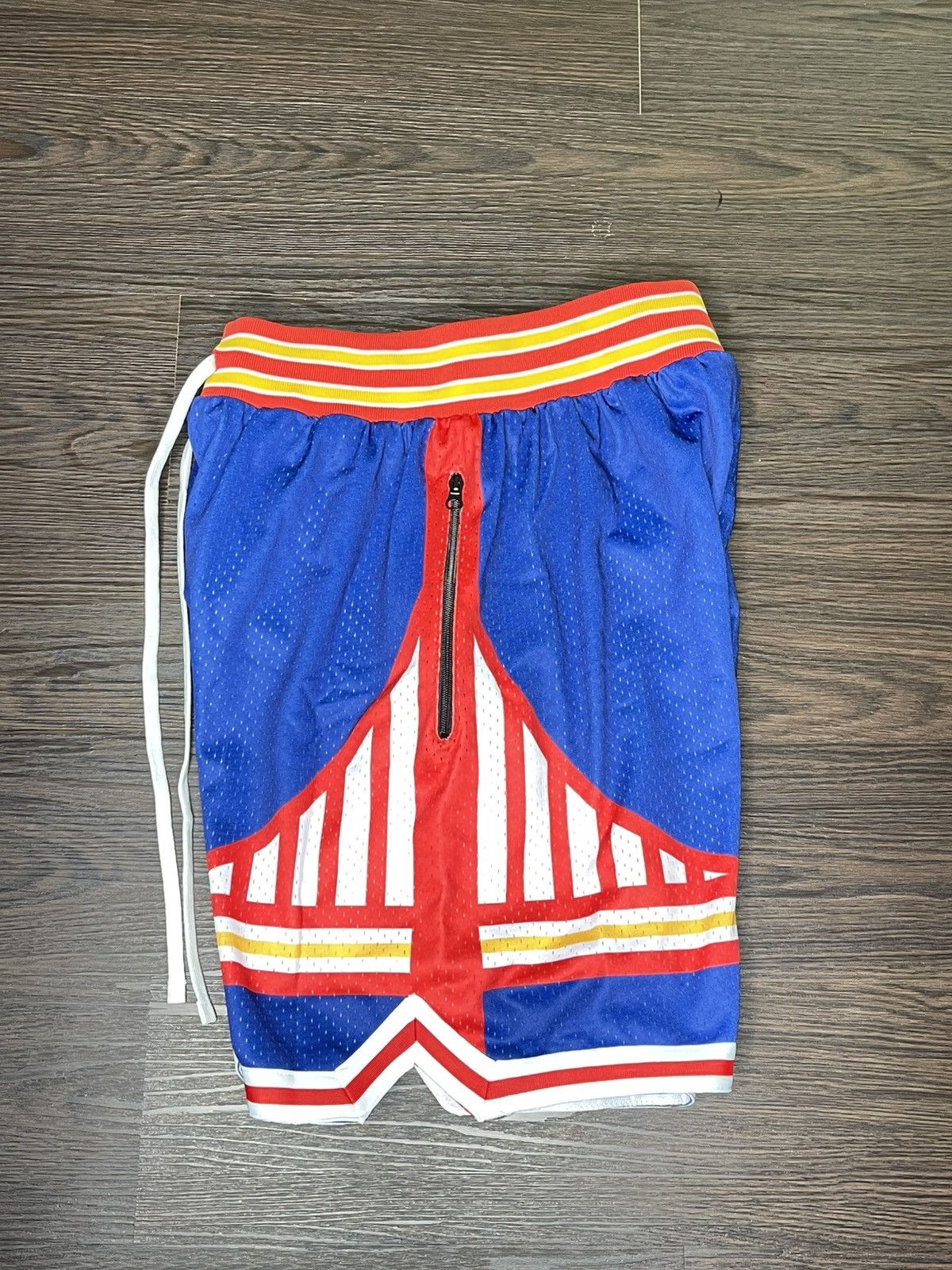 Collect and Select Collect And Select Bay Bridge Swingman Shorts (M) Size US 32 / EU 48 - 4 Thumbnail