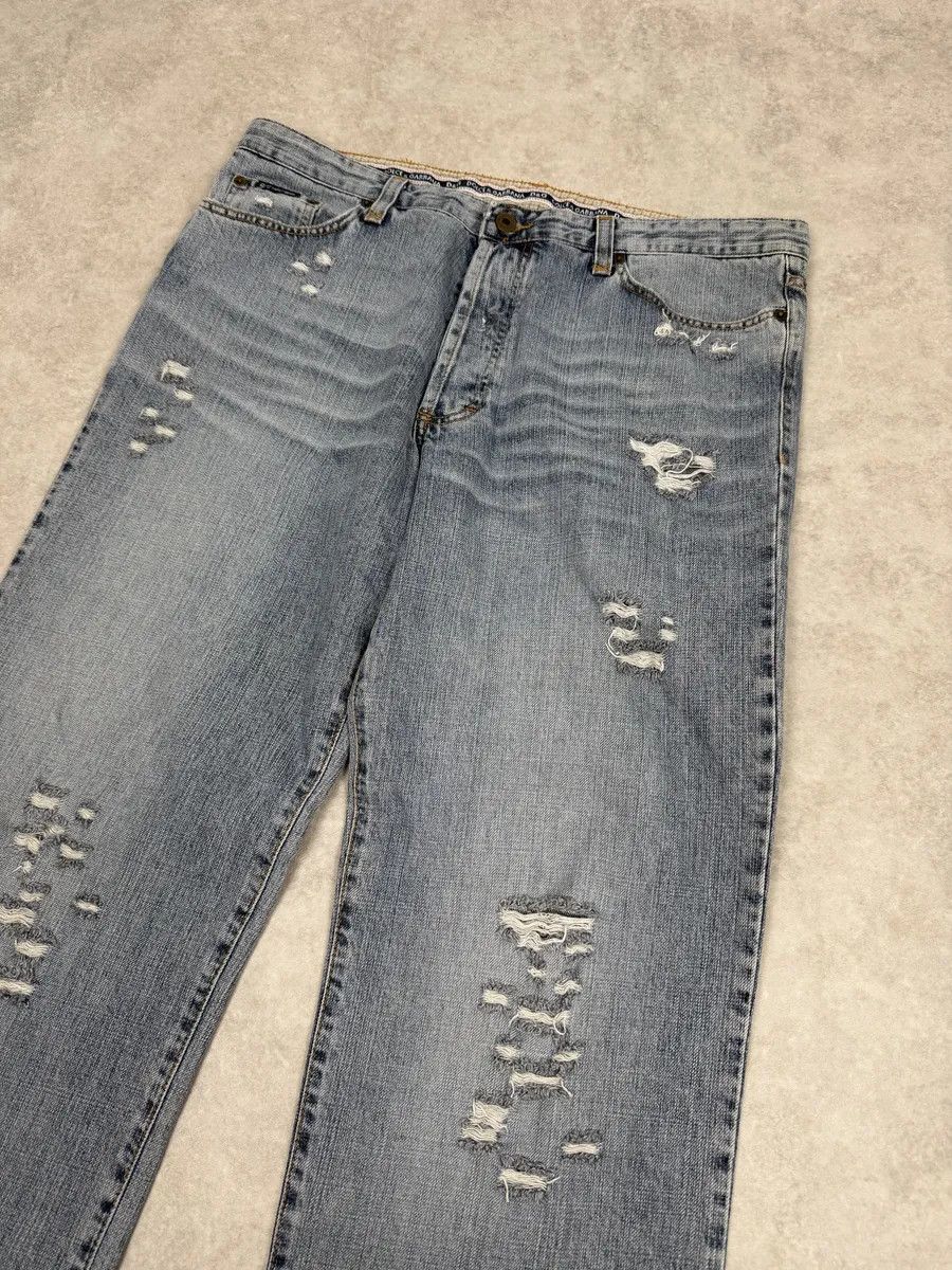 Dolce & Gabbana 2000s Dolce & Gabbana Large Distressed Blue Denim Jeans Size US 34 / EU 50 - 8 Thumbnail