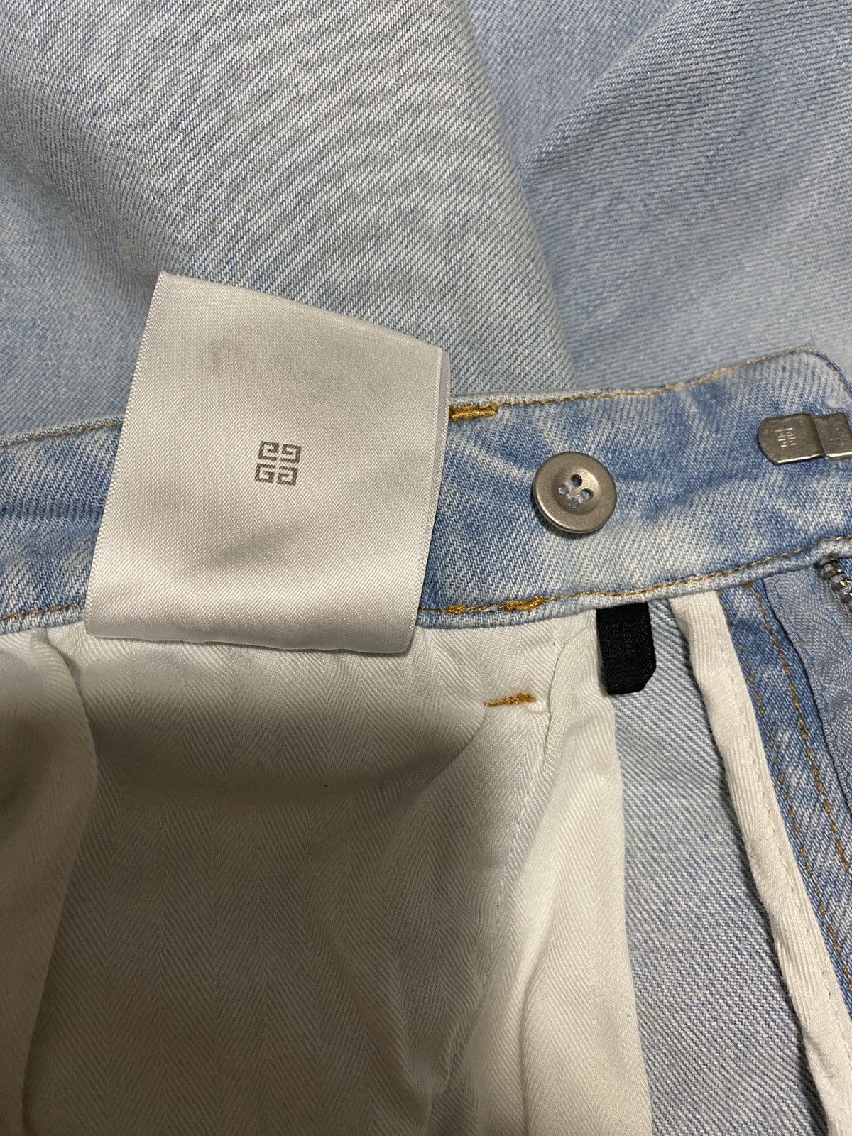 Givenchy Givenchy Wide Jeans Size US 30 / EU 46 - 13 Thumbnail