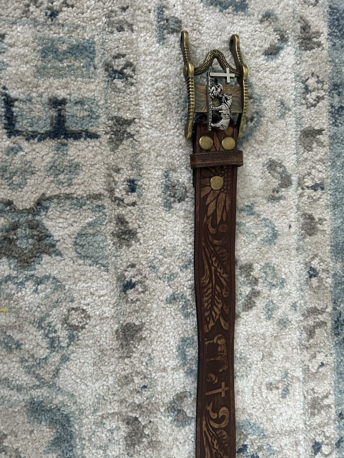 Other Vintage Crusader Knight Tooled Leather Belt Size 34 - 4 Thumbnail