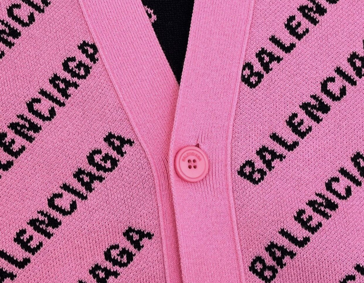 Balenciaga Balenciaga Pink Full Classic LogoKnitted Cardigan shirt Size US S / EU 44-46 / 1 - 9 Thumbnail