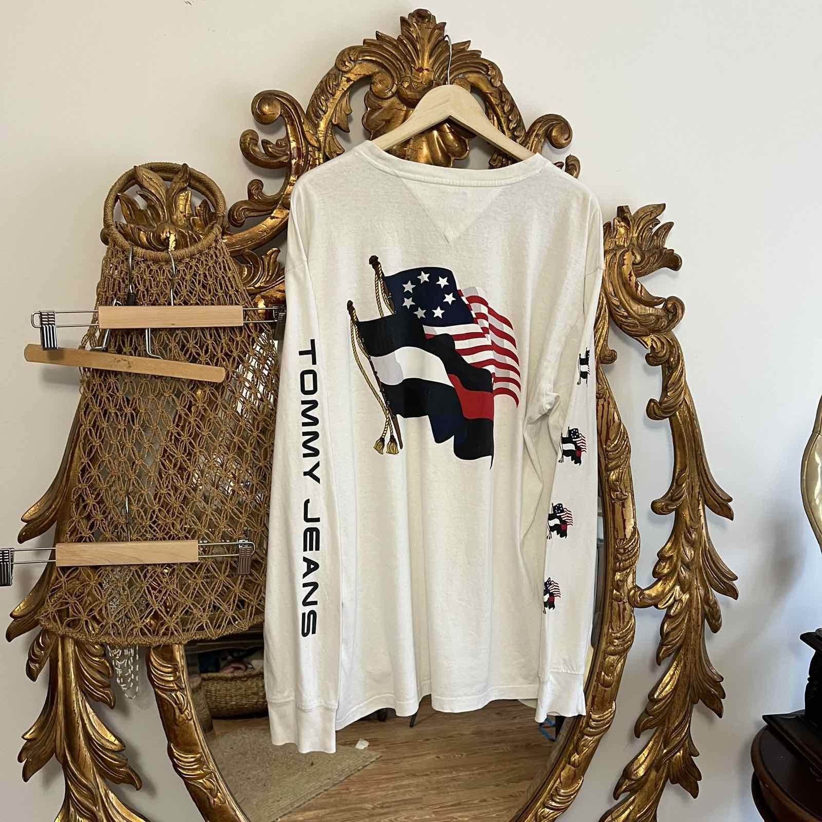 Vintage Tommy selling Hilfiger Longsleeve 90s T-shirt