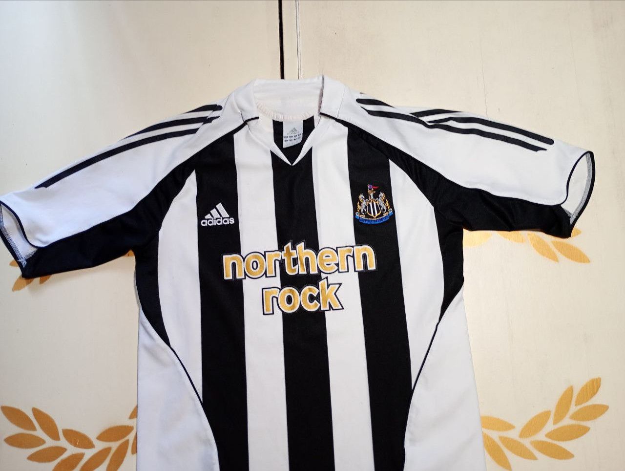 Adidas Newcastle United Adidas Home Jersey 2005-2006 Size US M / EU 48-50 / 2 - 5 Thumbnail