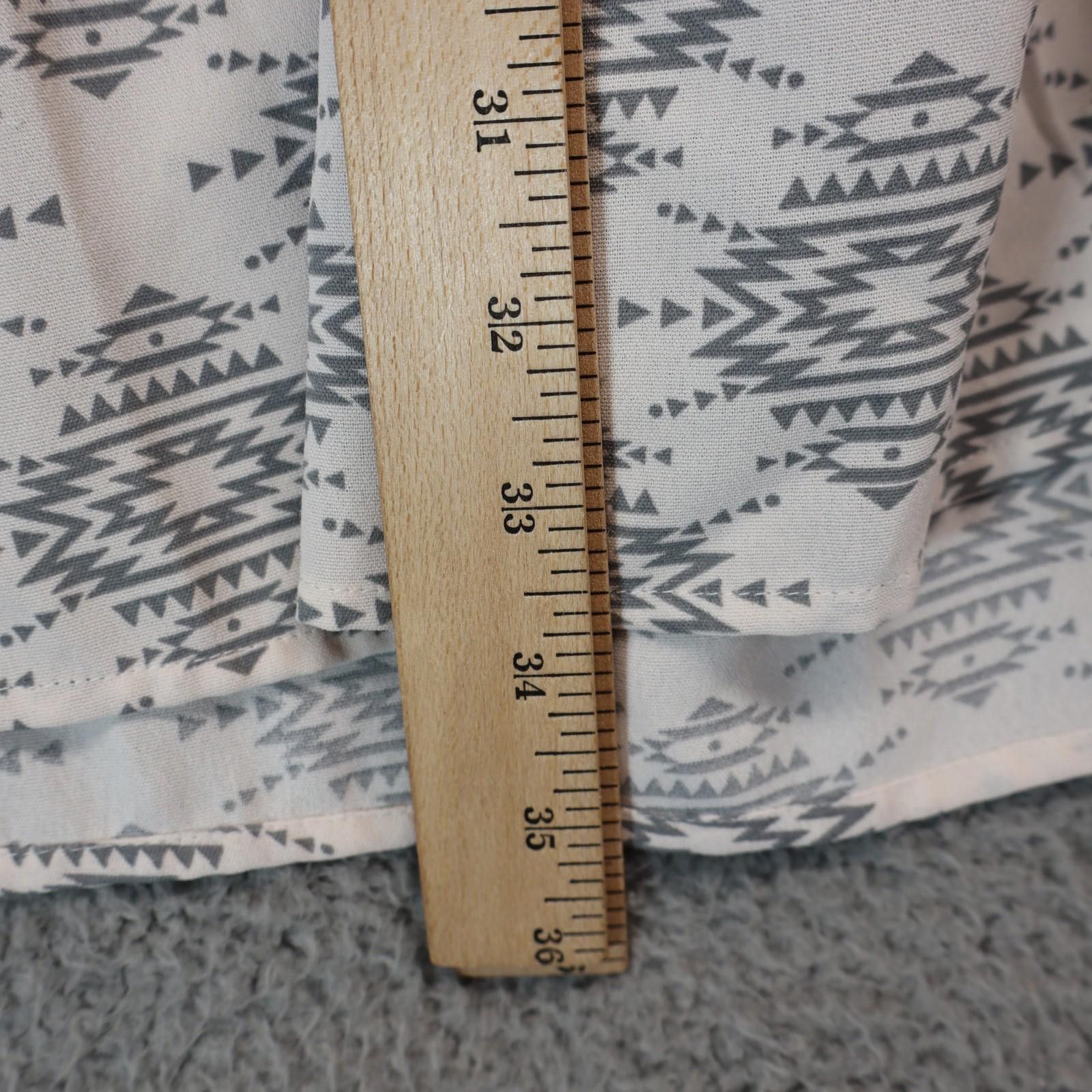Simple Shoes Simply Southern Tiered long sleeve Aztec dress Medium Blend Size M / US 6-8 / IT 42-44 - 5 Thumbnail
