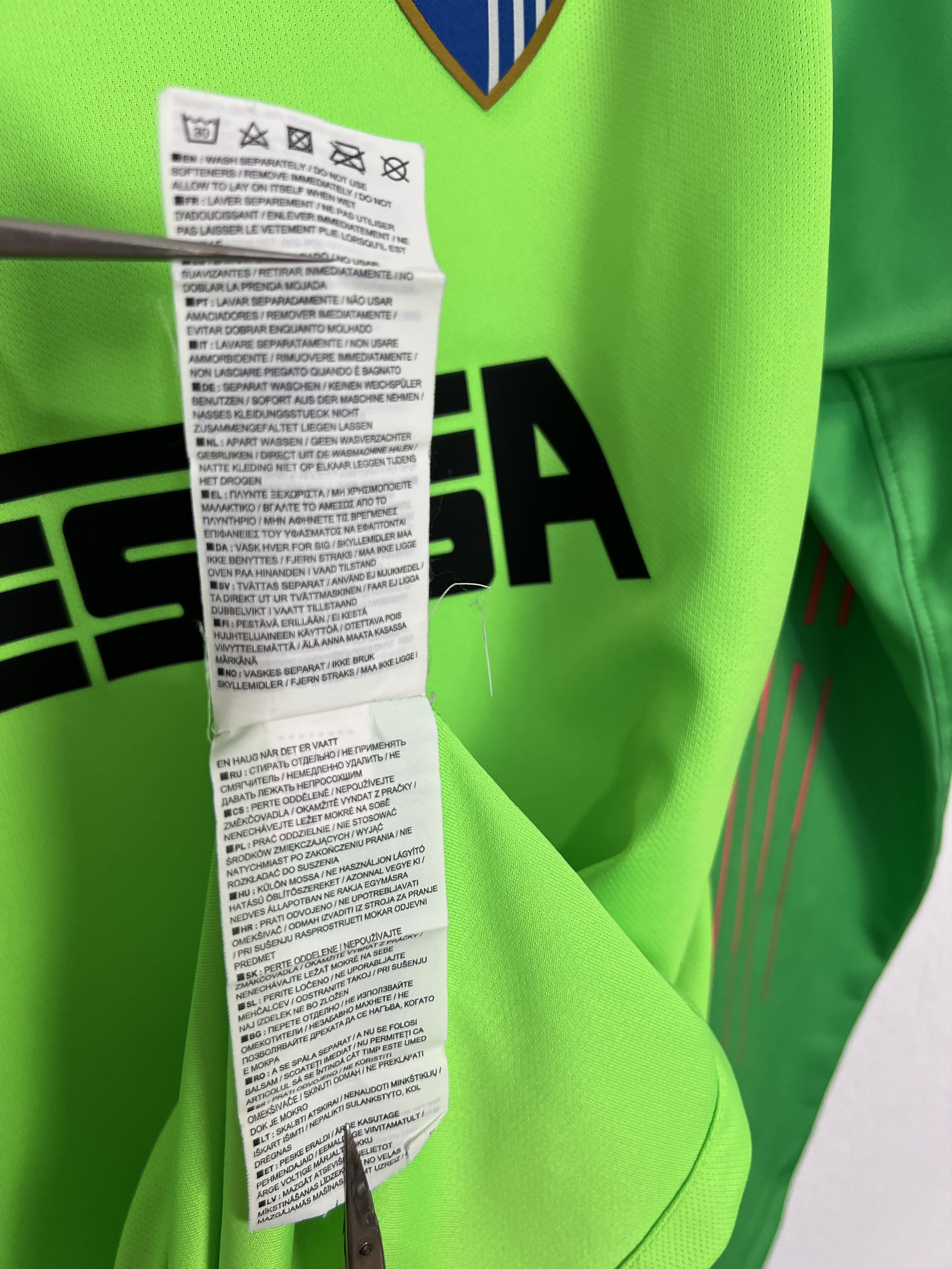 Nike Malaga Nike 2019 Football Goalkeeper Shirt Soccer Jersey Size US L / EU 52-54 / 3 - 10 Thumbnail