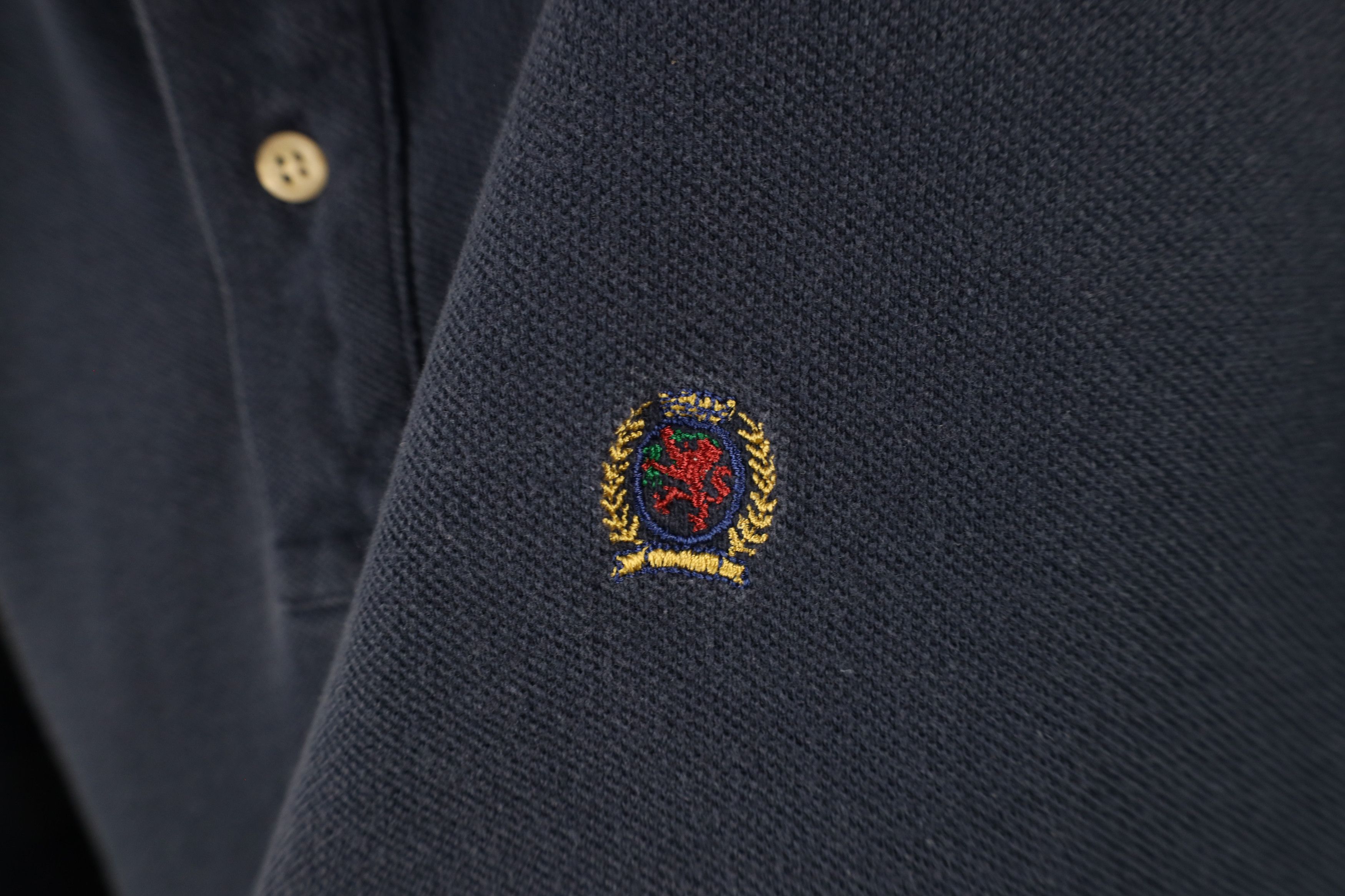 Tommy Hilfiger × Vintage Vintage 90s Tommy Hilfiger Collar Polo Shirt Blue Cotton Size US XL / EU 56 / 4 - 4 Thumbnail
