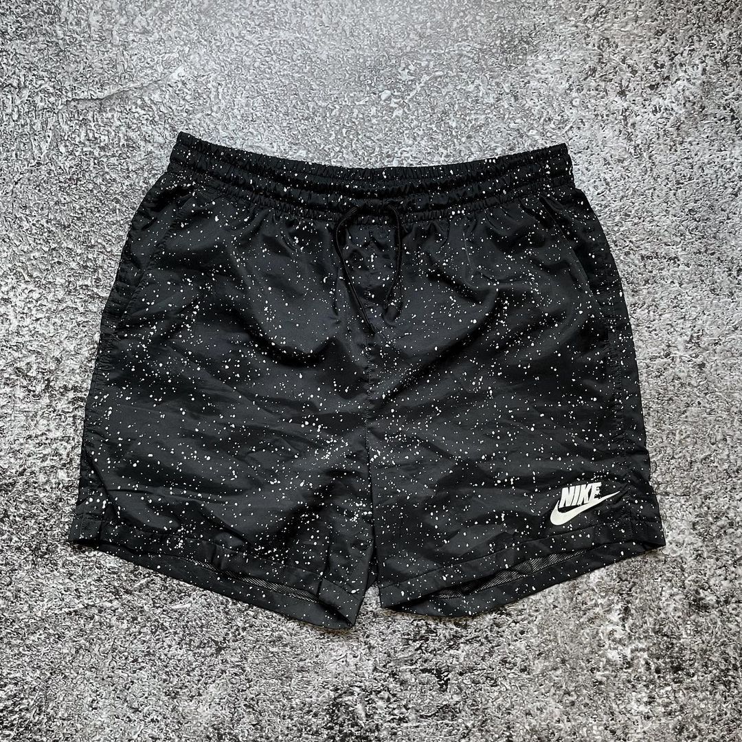 Nike Nike Nylon Paint Ball Black Shorts. Size US 32 / EU 48 - 1 Thumbnail