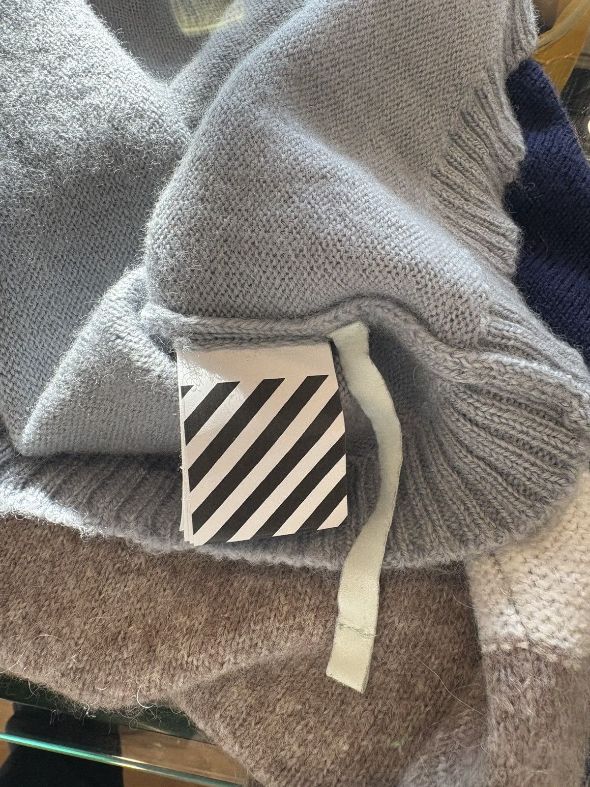 Off-White Off White Striped Sweater Size US M / EU 48-50 / 2 - 4 Thumbnail