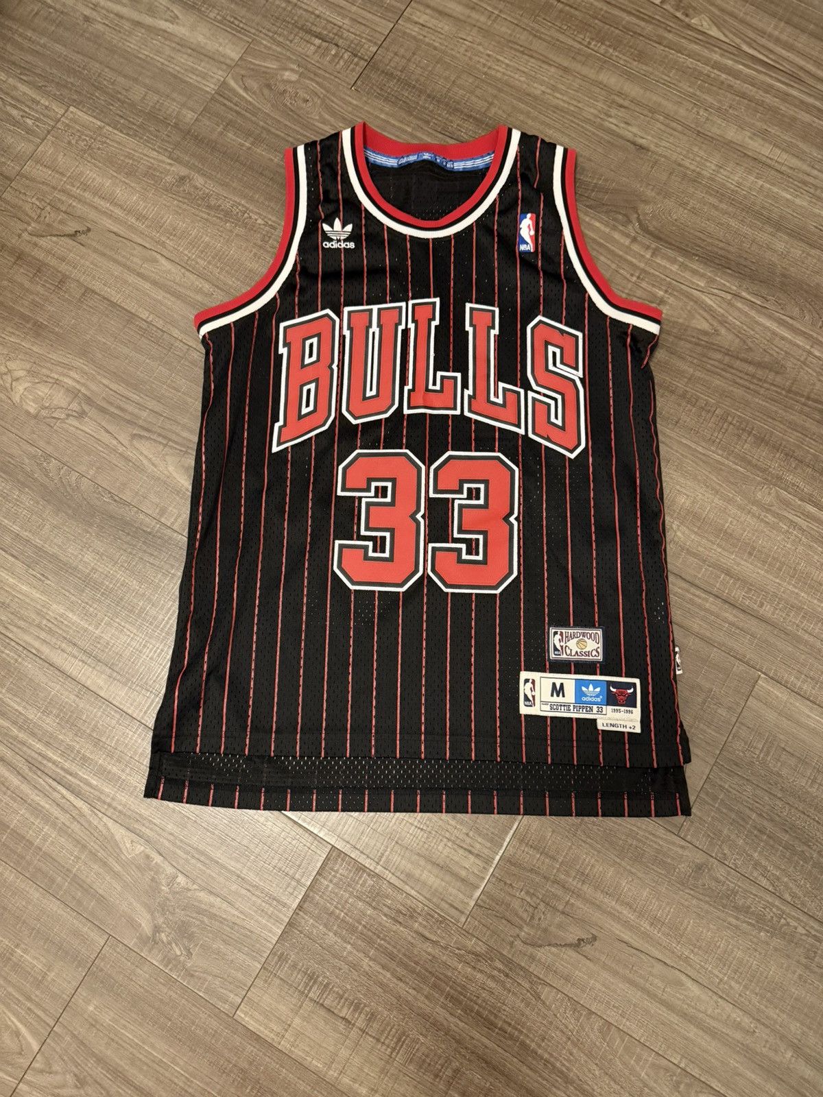 Mitchell & Ness Bulls jersey Size US M / EU 48-50 / 2 - 1 Thumbnail