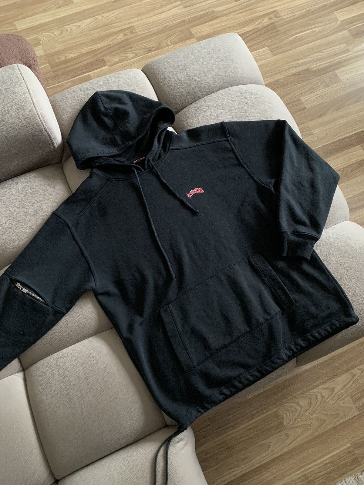 Vintage Titus Hoodie Size US M / EU 48-50 / 2 - 1 Thumbnail