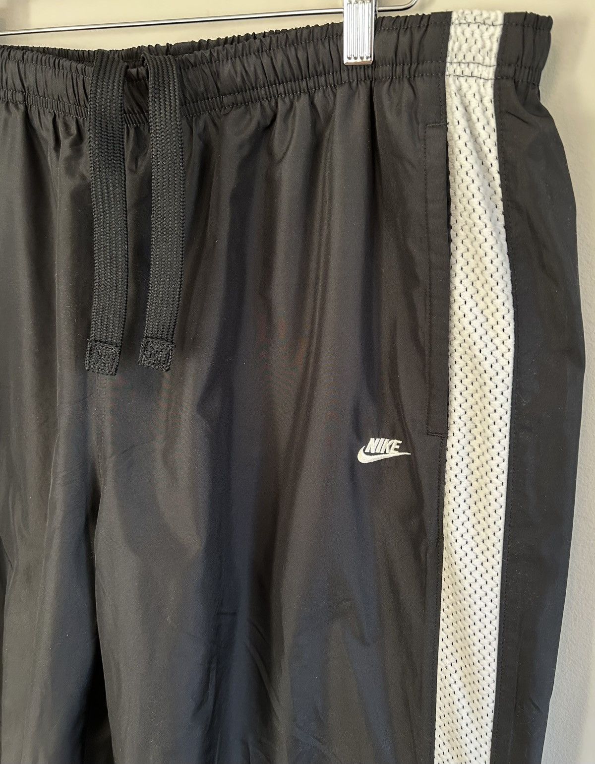Nike Vintage Nike Men’s Black Track Sweat Pants - Size XXL Size US 40 / EU 56 - 5 Thumbnail