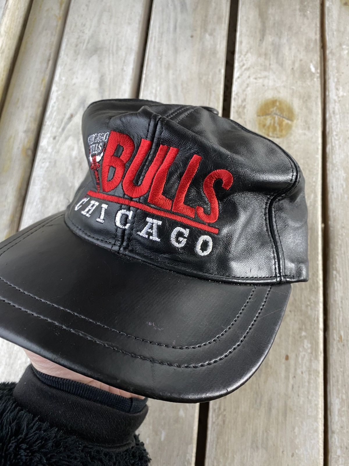 NBA × Vintage Chicago Bulls SnapBack vintage cap leather NBA OS Size ONE SIZE - 3 Thumbnail
