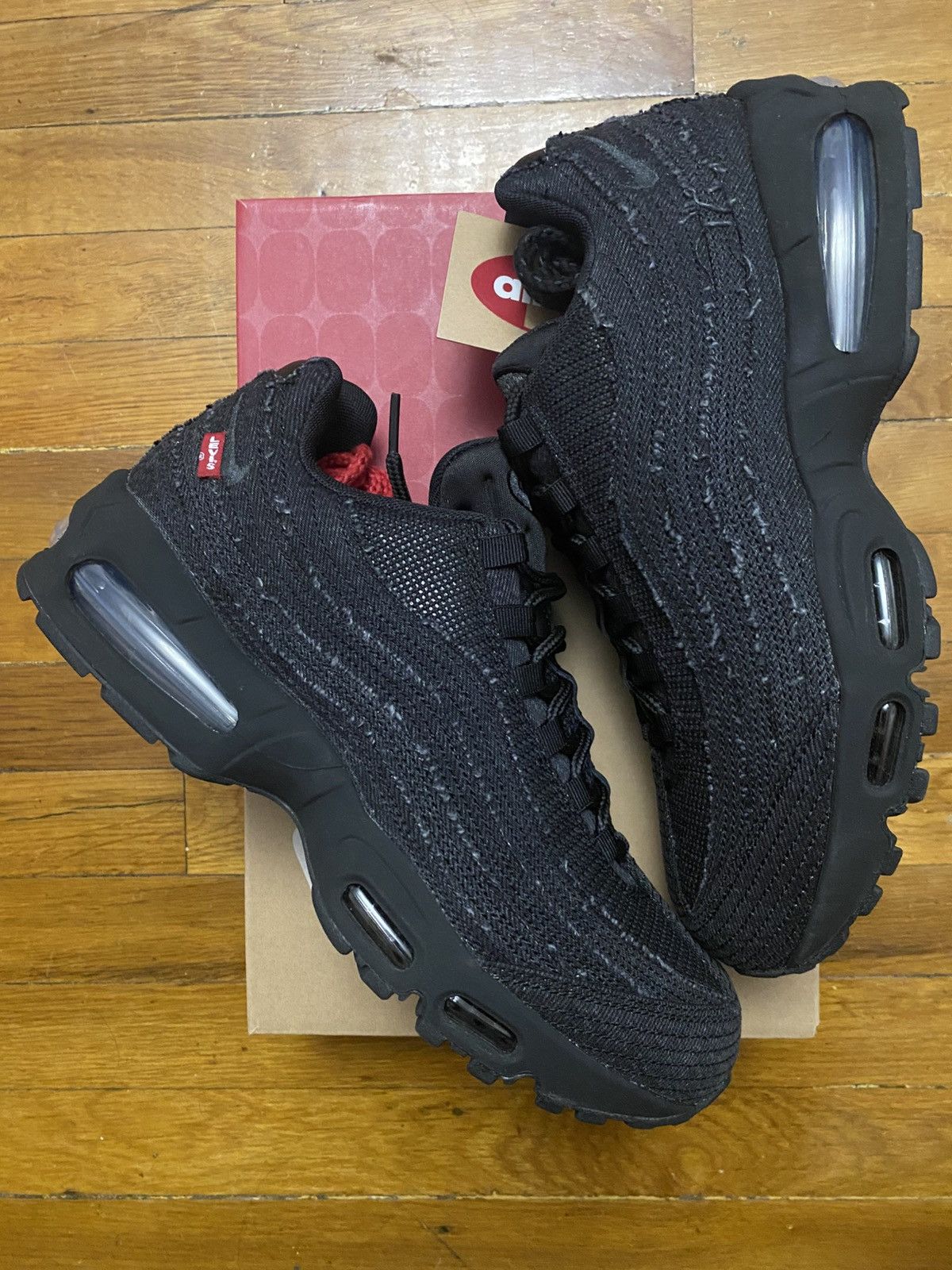 Levi's × Nike Size 10.5 - Nike Air Max 95 OG Levis Black Men’s Size US 10.5 / EU 43-44 - 5 Thumbnail
