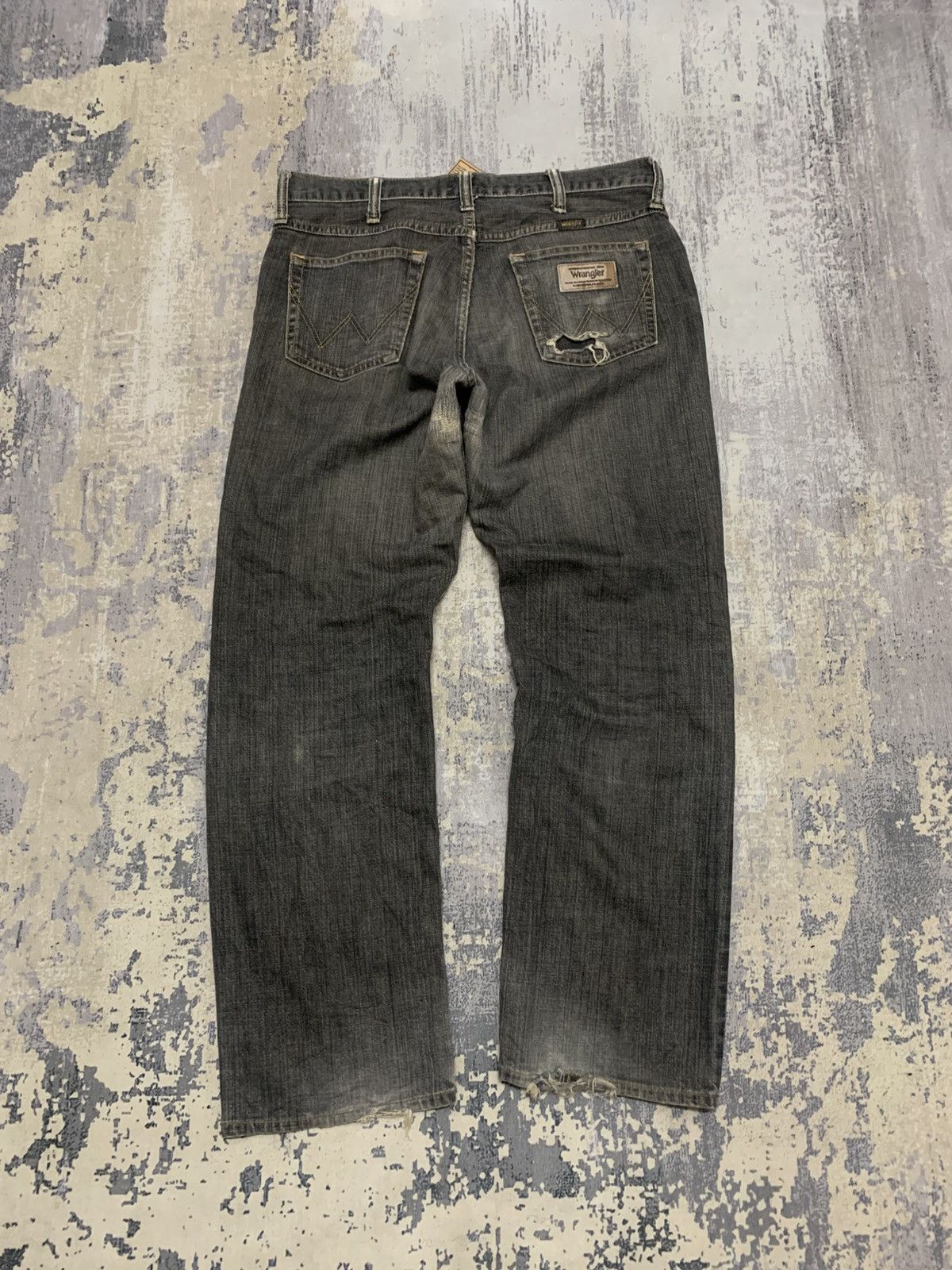 Japanese Brand Vintage Wrangler Distressed Rusty Loose Jeans 31x30 Size US 33 - 8 Thumbnail