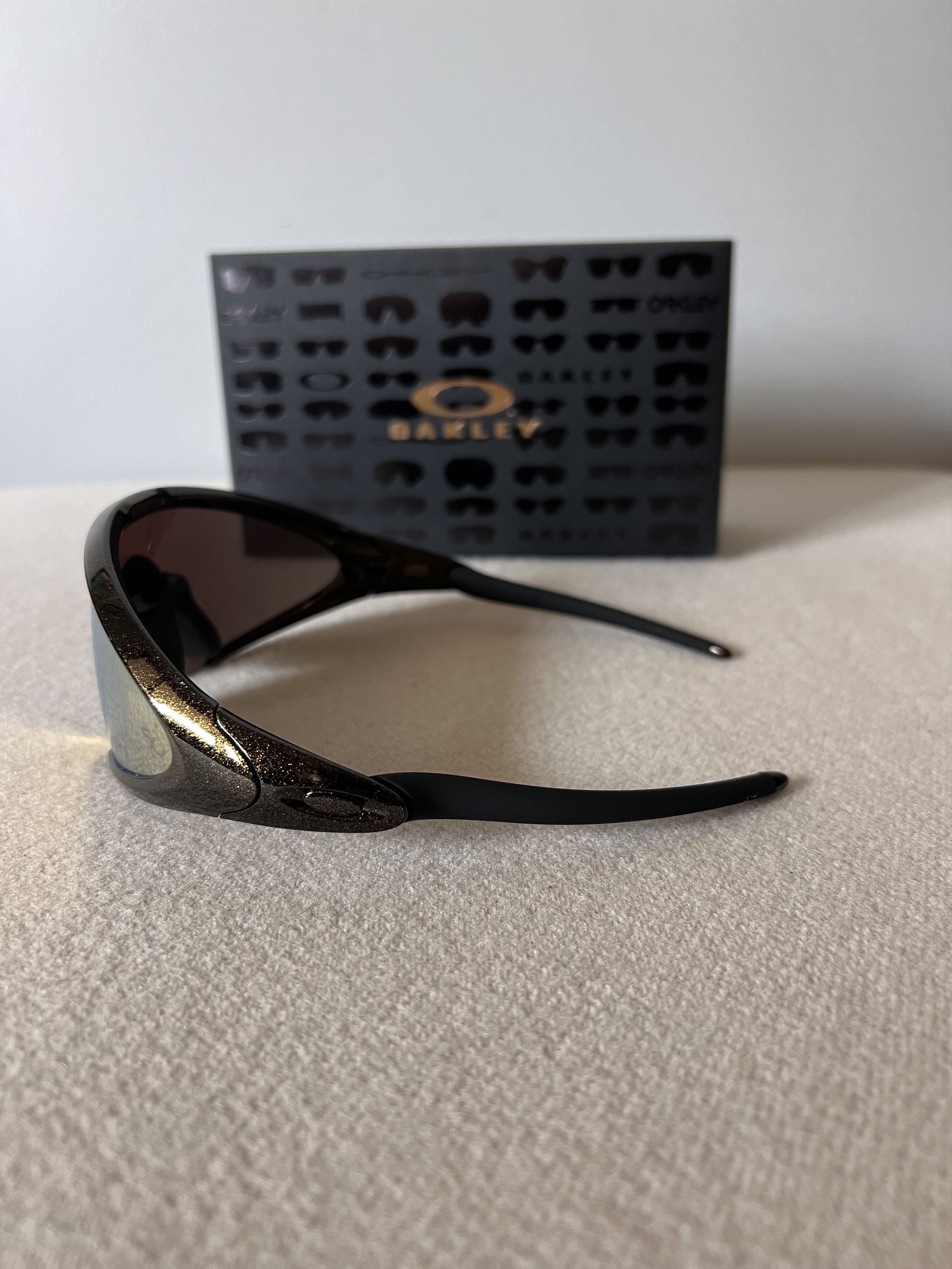 Oakley Oakley Ellipse Midas Fleck Sunglasses in Black Gold Size ONE SIZE - 3 Thumbnail