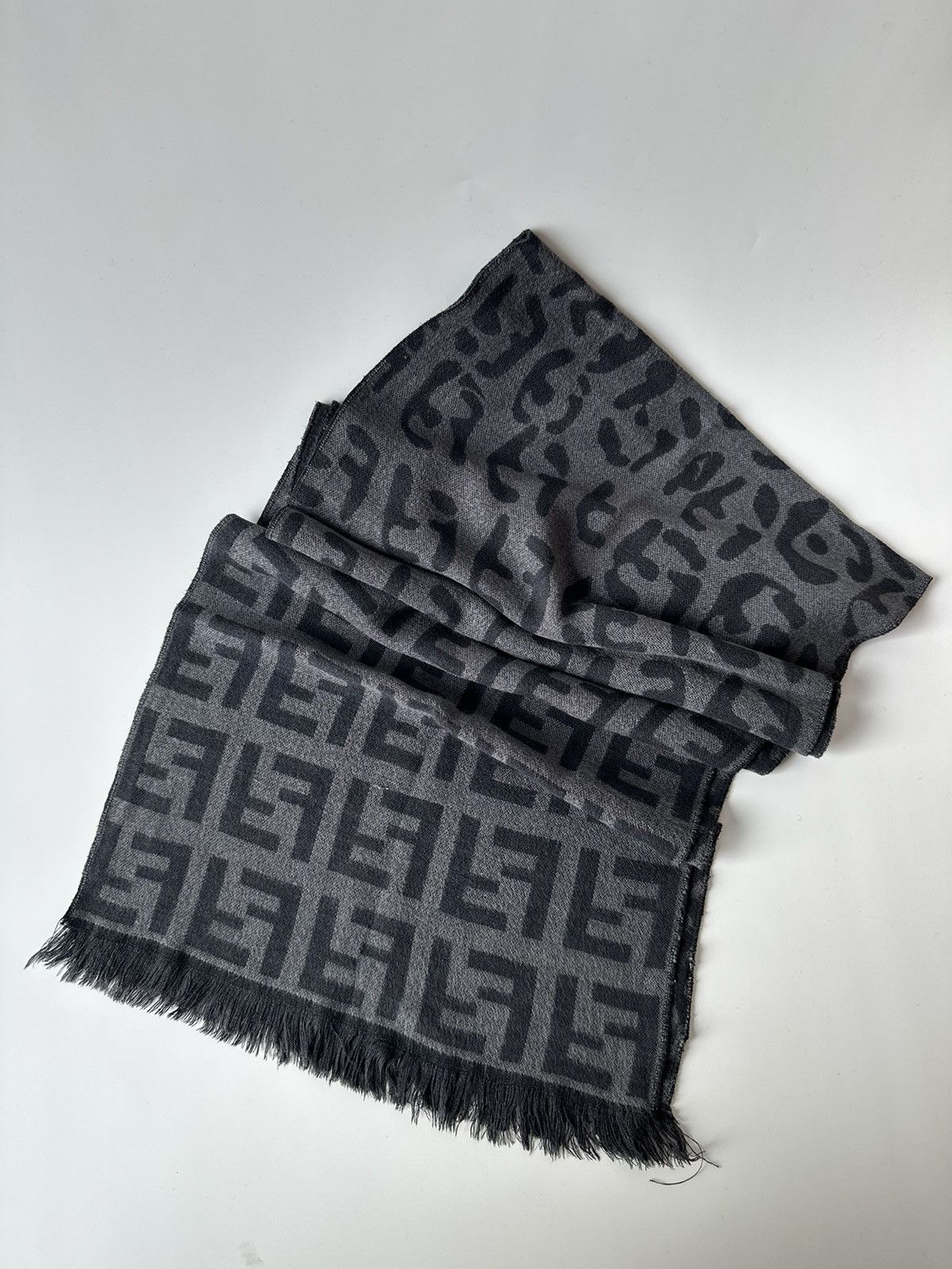 Fendi Fendi scarf monogram 100% wool Size ONE SIZE - 5 Thumbnail