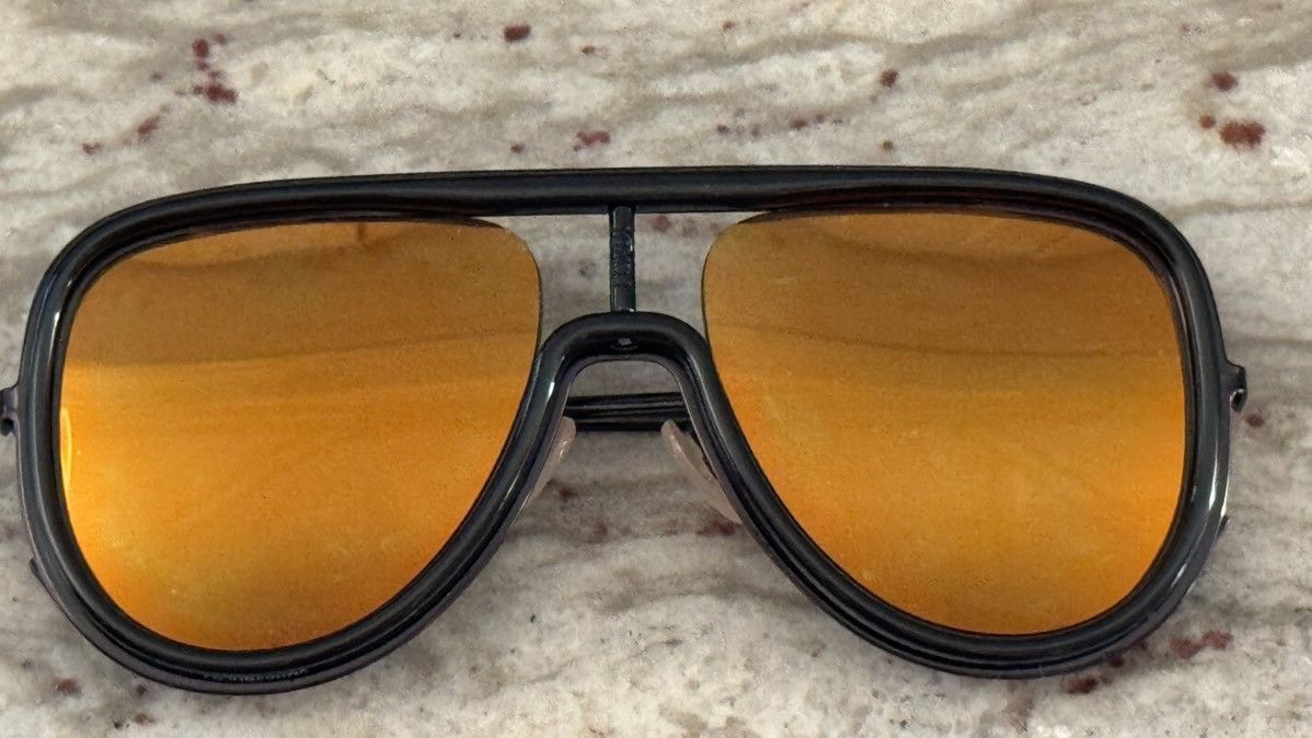 Fendi Gold Mirrored Fendi Sunglasses Size ONE SIZE - 1 Thumbnail