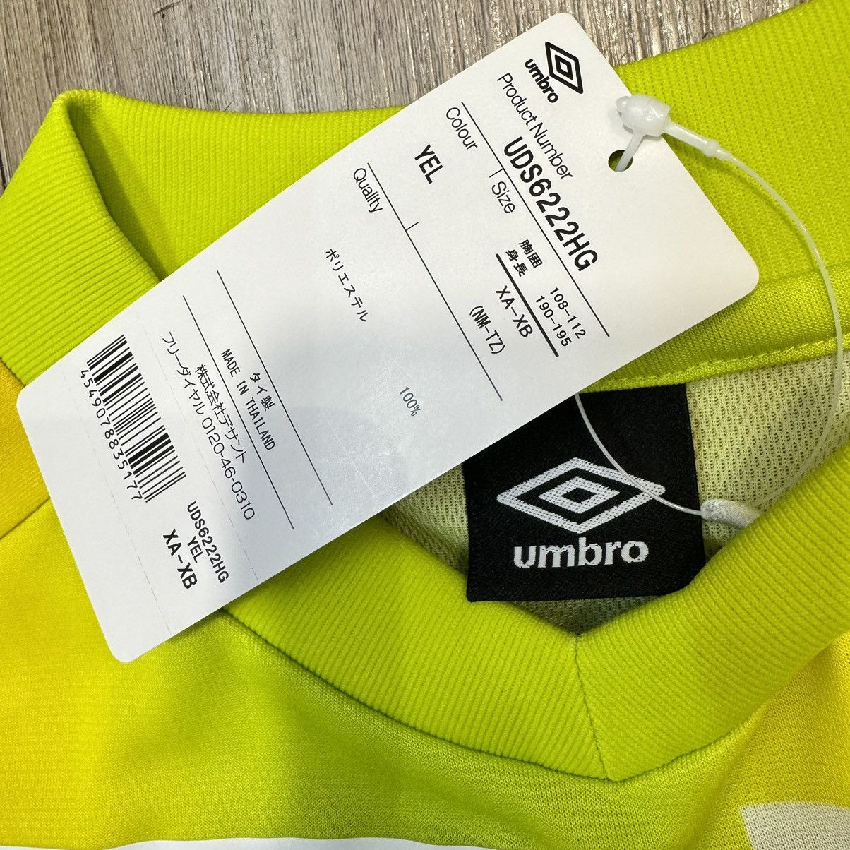 Umbro Nagasaki V.Varen 2022 goalkeeper shirt(bnwt) Size US L / EU 52-54 / 3 - 7 Thumbnail