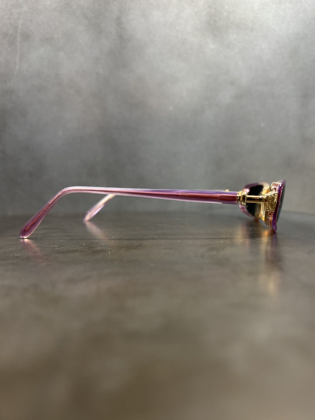 Versace Y2K Vintage Versace Sunglasses Petite Bayonetta 2000s Medusa Size ONE SIZE - 8 Thumbnail