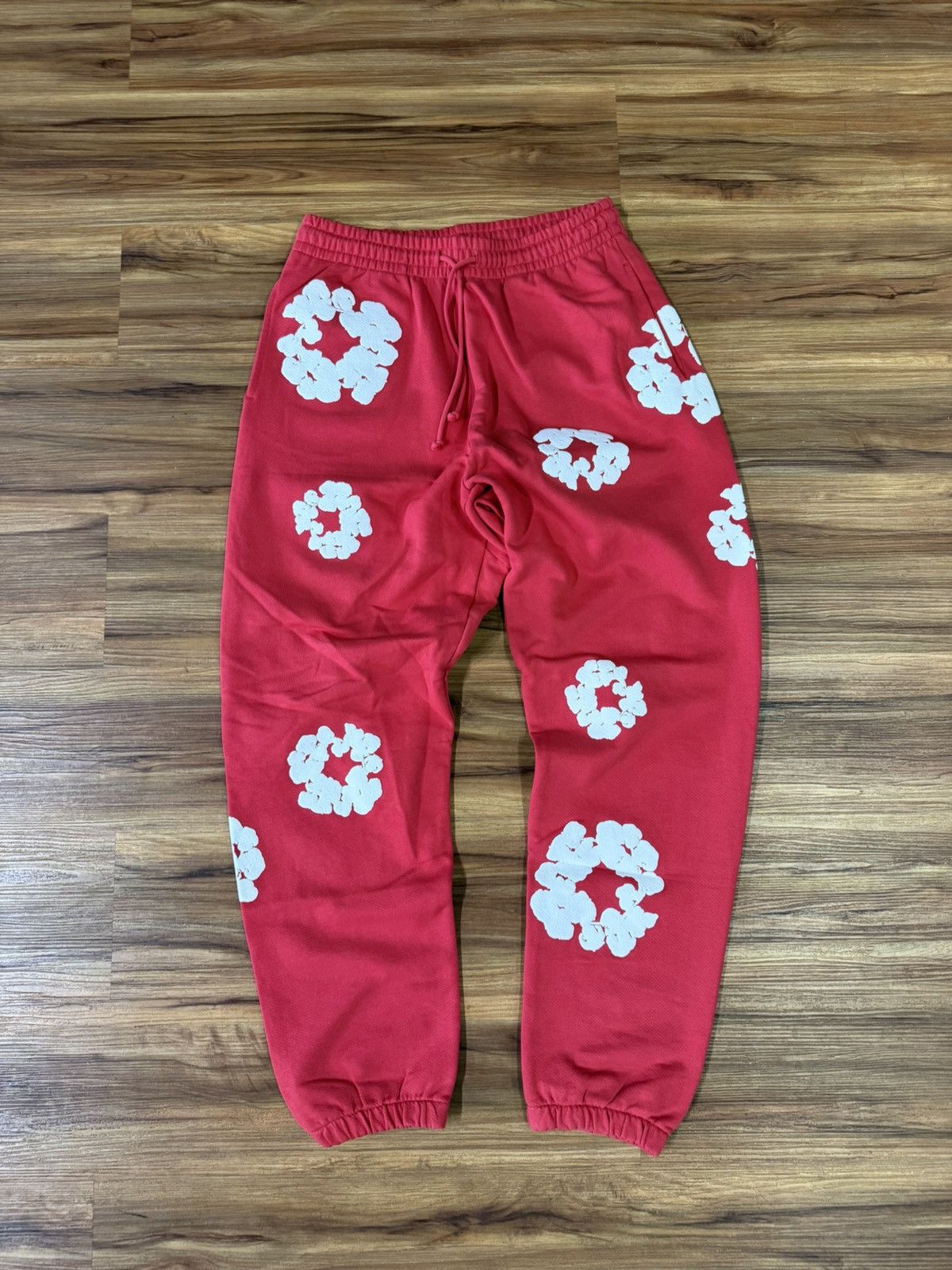 DENIM TEARS DENIM TEARS WREATH SWEATPANTS Size US 36 / EU 52 - 1 Thumbnail