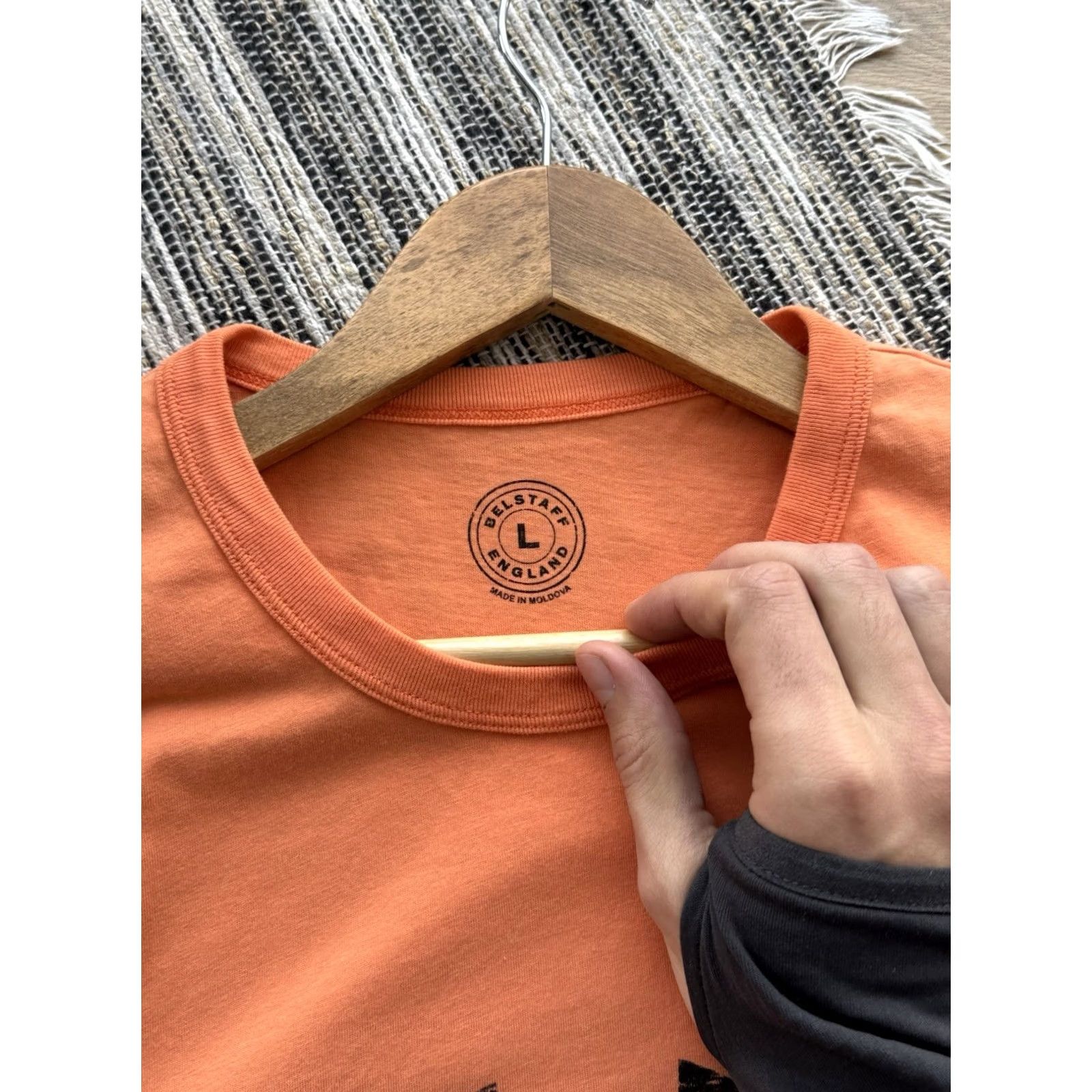 Belstaff VINTAGE Belstaff HEX PHOENIX HEAVYWEIGHT COTTON T-SHIRT Mens Orange L Shirt 90s Size US L / EU 52-54 / 3 - 6 Thumbnail