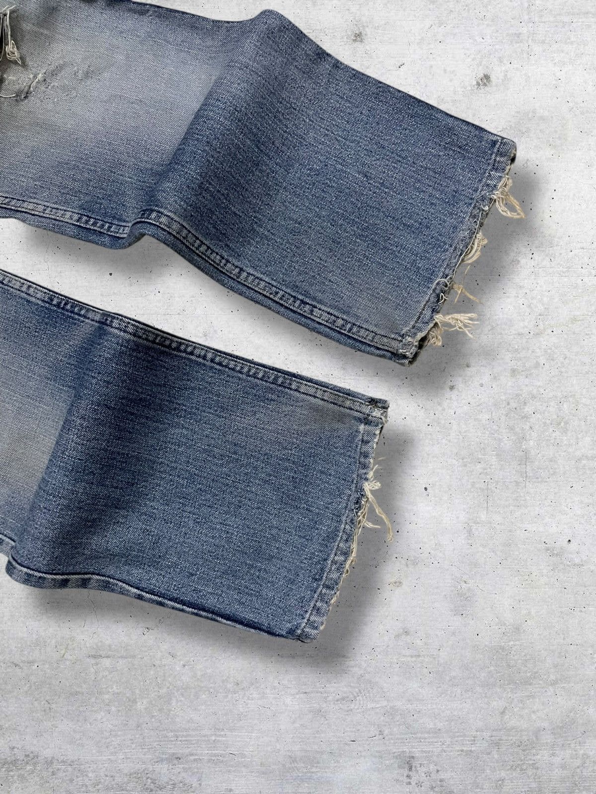 Levi's Vintage Clothing VINTAGE 533 LEVIS USA DESIGNER 90S WHISKERING RIPPED DENIM Size US 29 - 5 Thumbnail