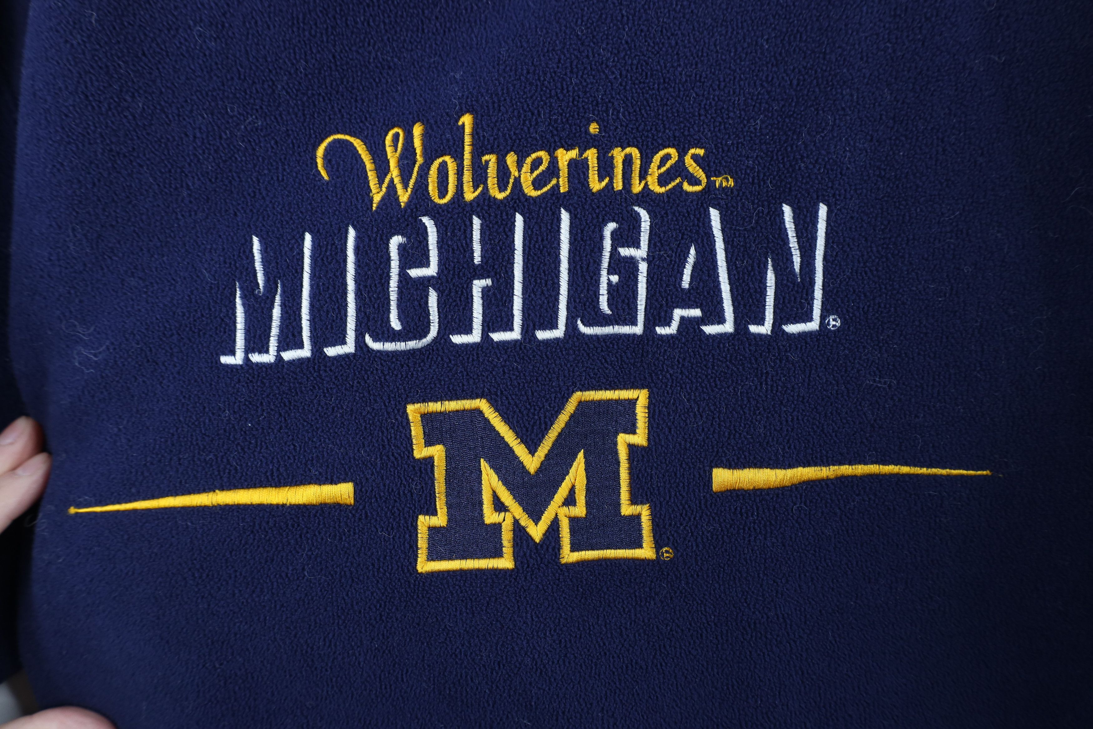 Vintage Vintage 90s Shadow University of Michigan Fleece Sweatshirt Size US L / EU 52-54 / 3 - 4 Thumbnail