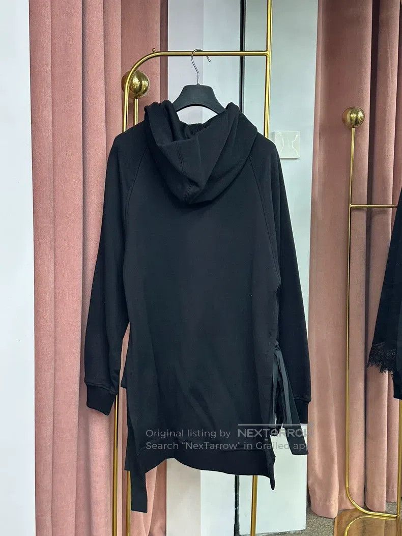 Valentino Valentino Black lace-up lace hooded sweatshirt with long s Size XS / US 0-2 / IT 36-38 - 2 Thumbnail