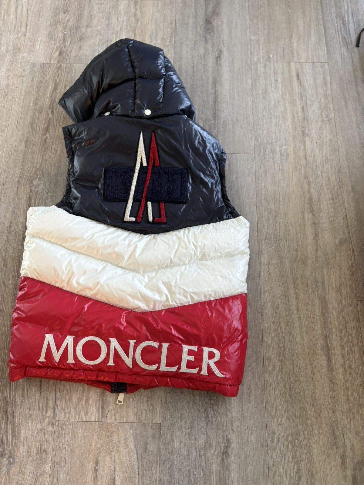 Kith × Moncler RARE Moncler X Kith vest Size US M / EU 48-50 / 2 - 3 Thumbnail