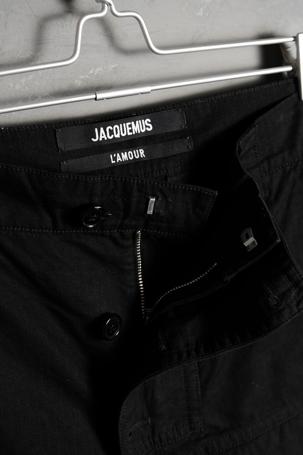 Jacquemus Jacquemus 'Le Short Laurier' Shorts black Size US 28 / EU 44 - 3 Thumbnail