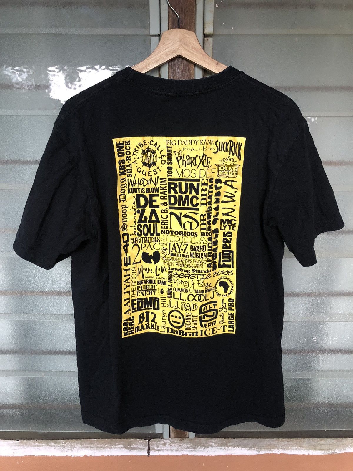 Rap Tees Vintage Hip Hop is Not Dead Classic Logo Shirt Tee DMC Size US L / EU 52-54 / 3 - 9 Thumbnail