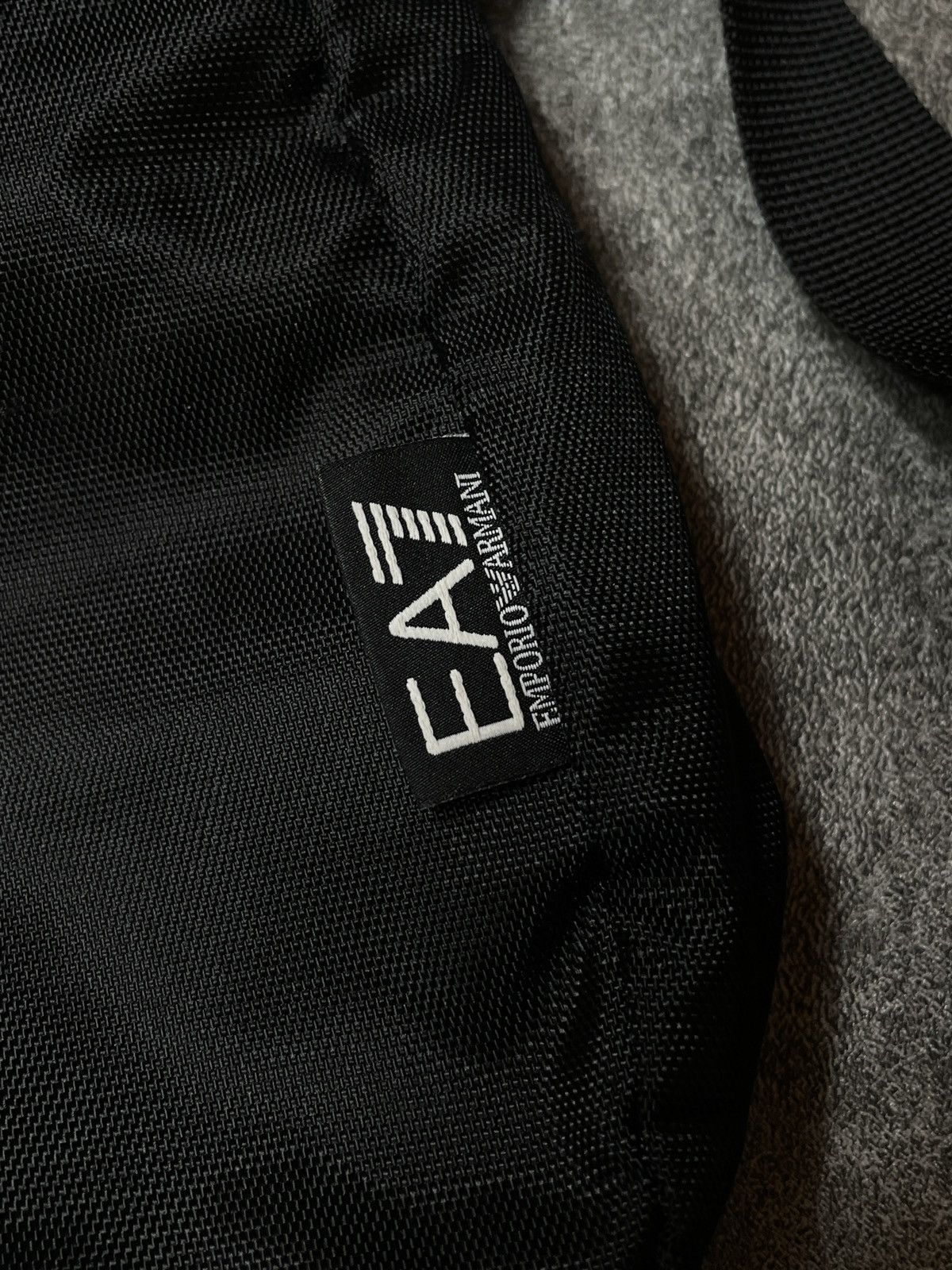 Emporio Armani 🔥Offers🔥Emporio Armani Shoulder Bag Streetwear Hype Drill Size ONE SIZE - 6 Thumbnail