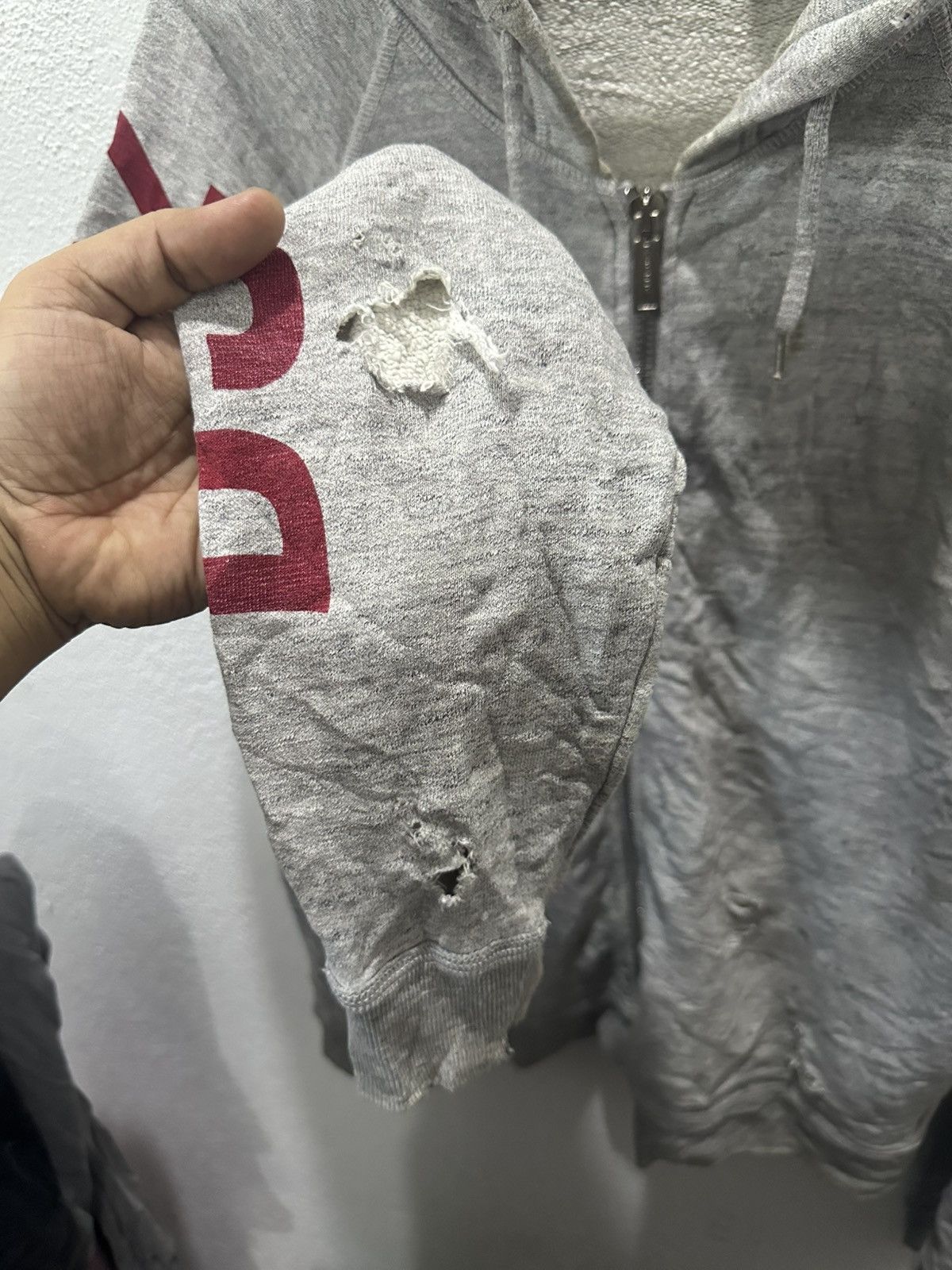 Dsquared2 Dsquared2 Men's Distressed Zipped Hoodie Size L Size US L / EU 52-54 / 3 - 6 Thumbnail